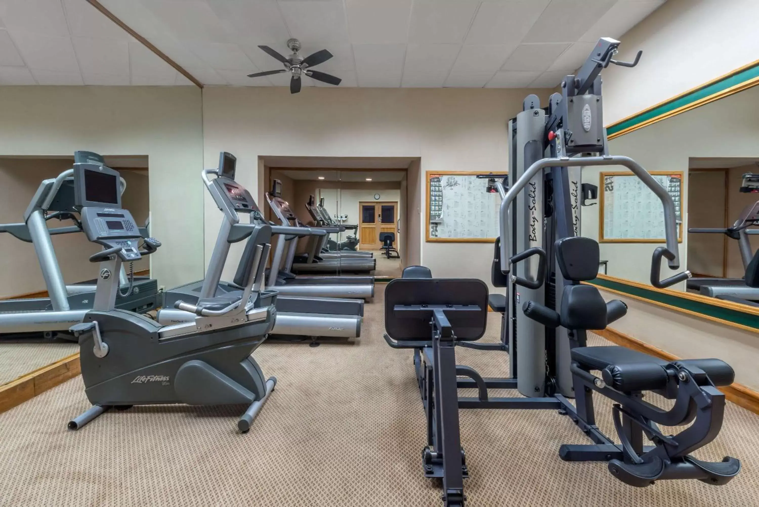 Fitness centre/facilities, Fitness Center/Facilities in Hotel AVA Laredo