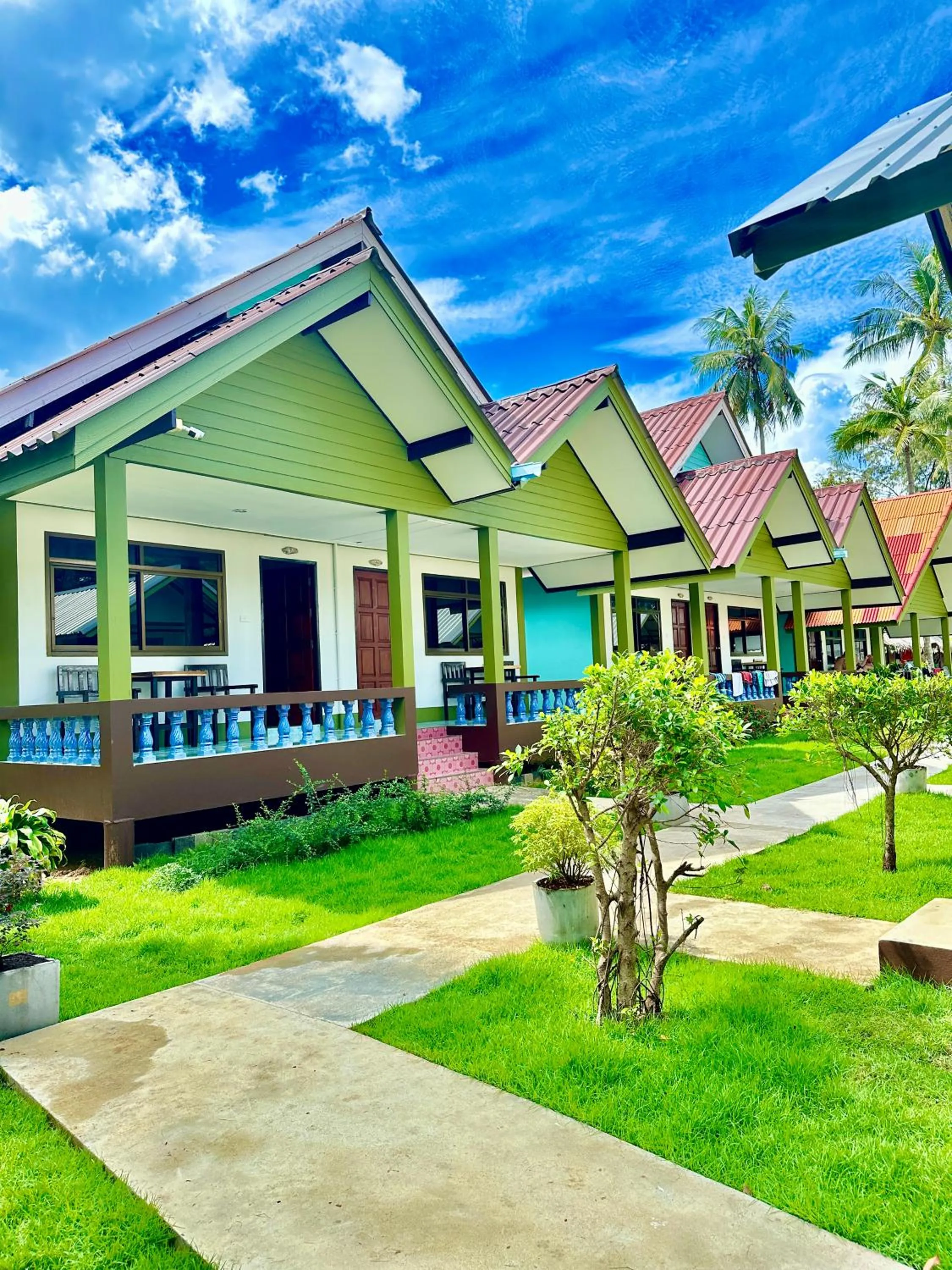 Property building in Lanta L.D. Beach Bungalow