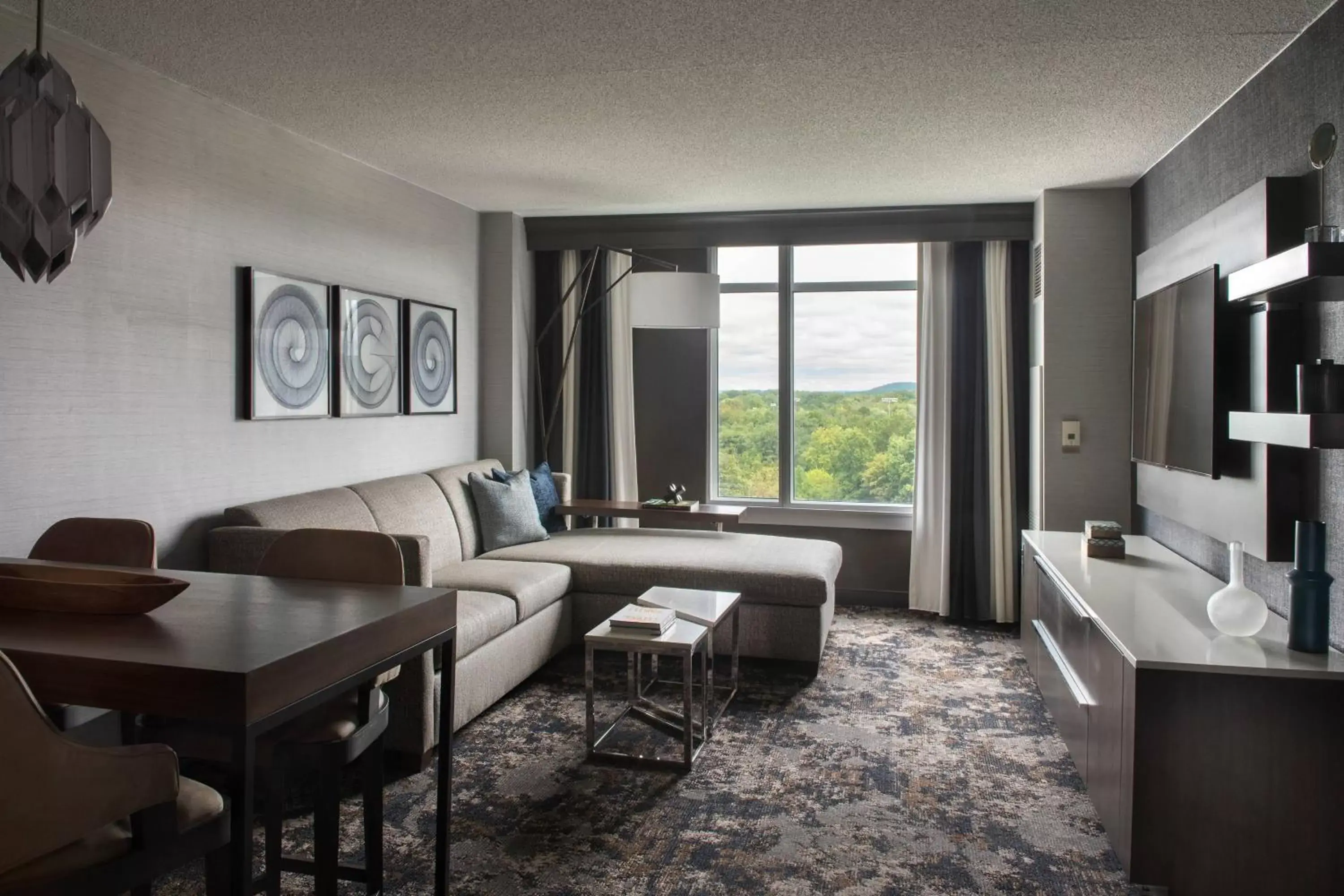 Living room, Seating Area in Bridgewater Marriott