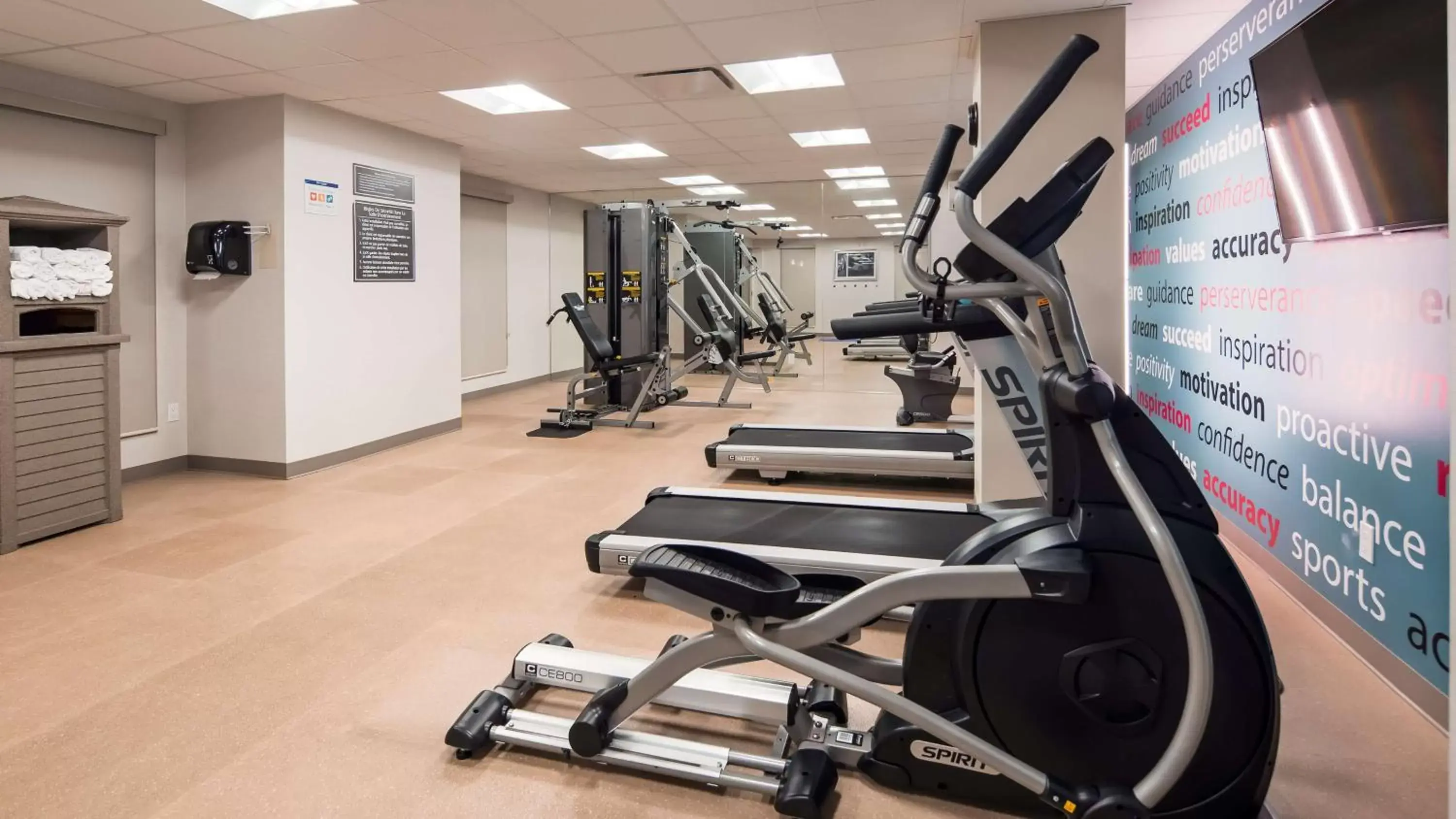 Fitness centre/facilities in Best Western Plus Hotel Montreal