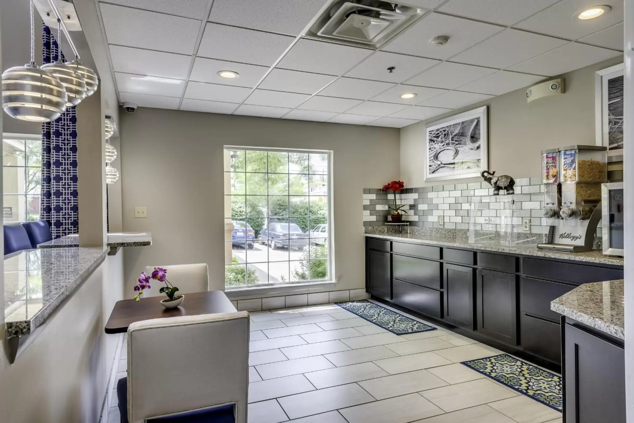 Other, Kitchen/Kitchenette in Guesthouse Inn & Suites Lexington