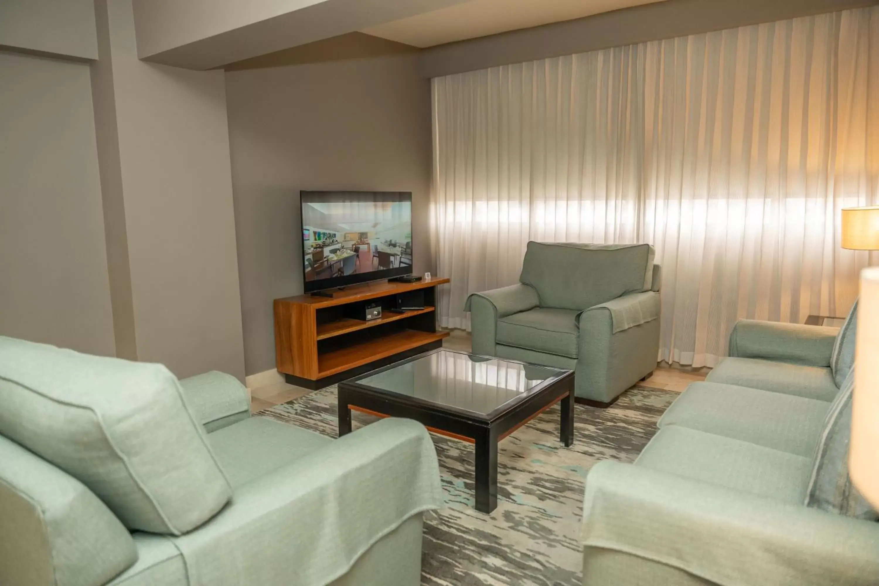 Living room, Seating Area in Radisson Hotel Santo Domingo