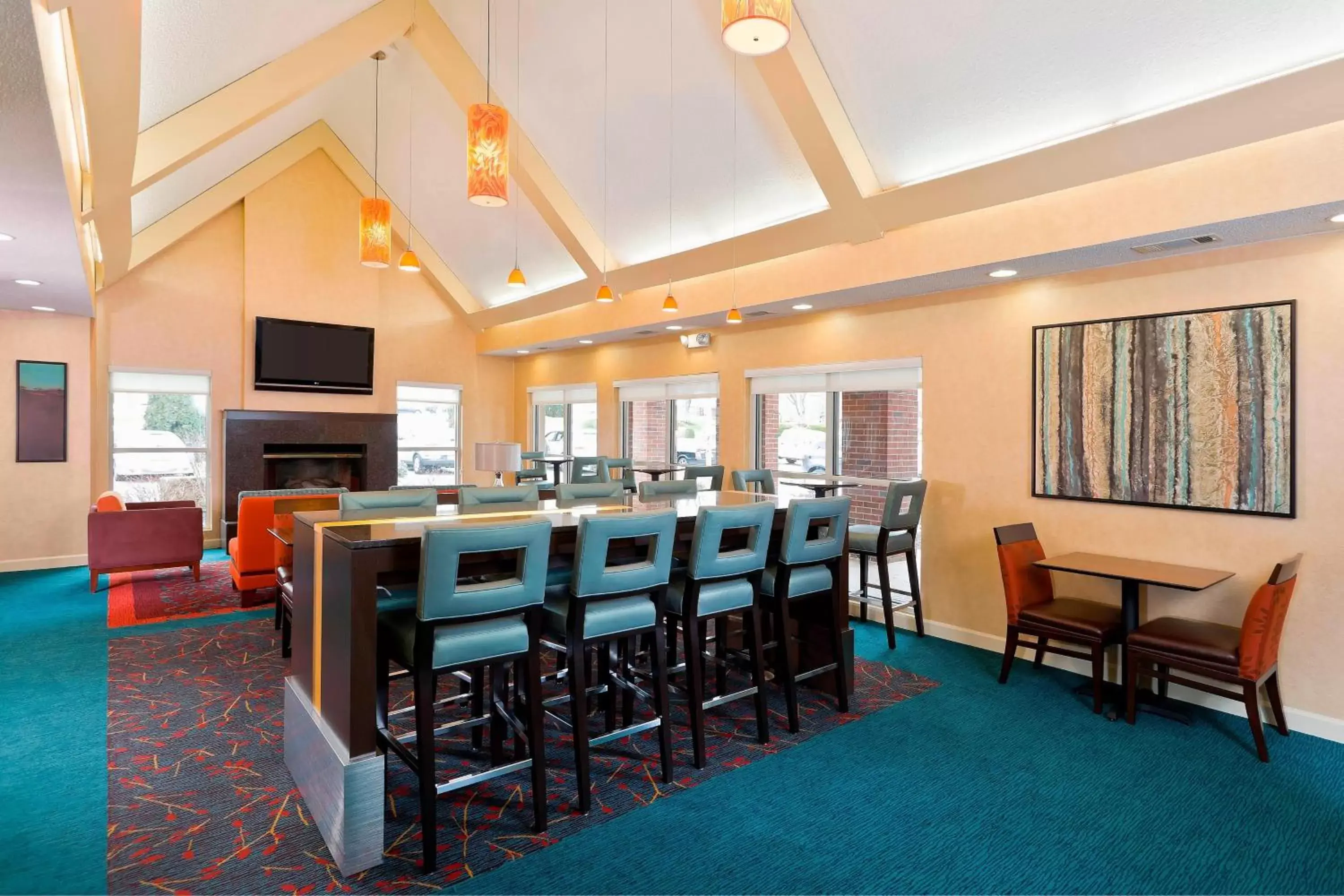 Restaurant/places to eat in Residence Inn Canton