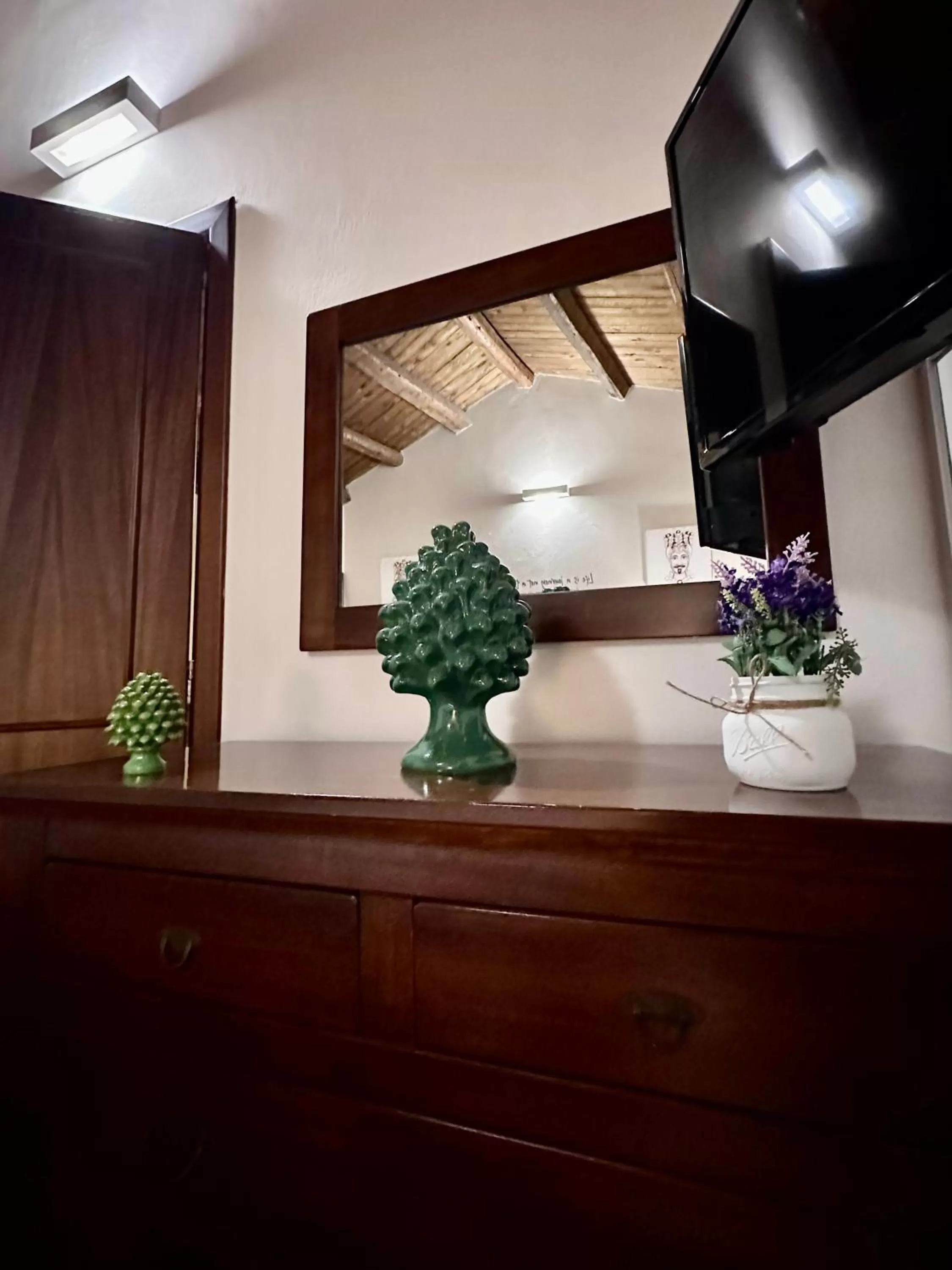 TV/Entertainment Center in Cuore di Palermo