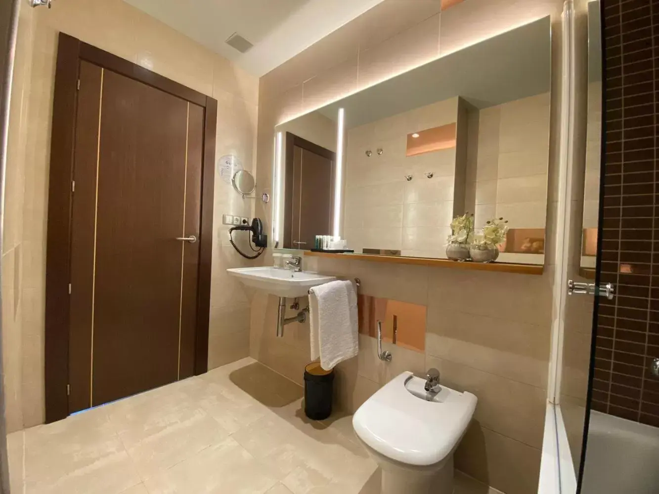 Bathroom in ON ALETA ROOM designed for adults