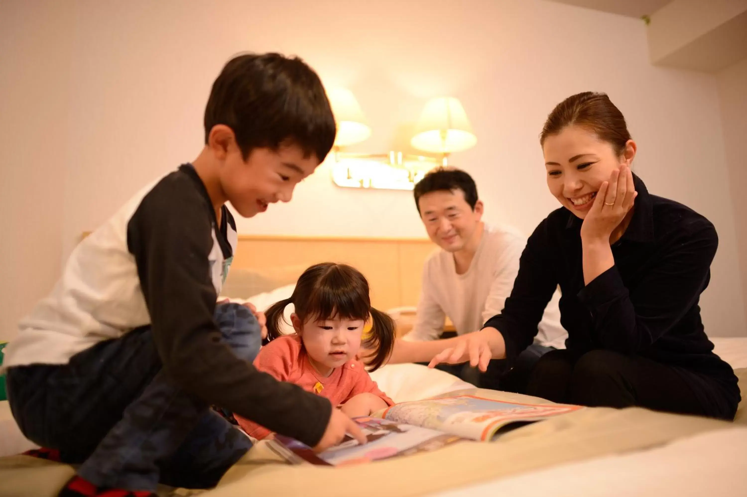 Night, Family in Yamagata Kokusai Hotel