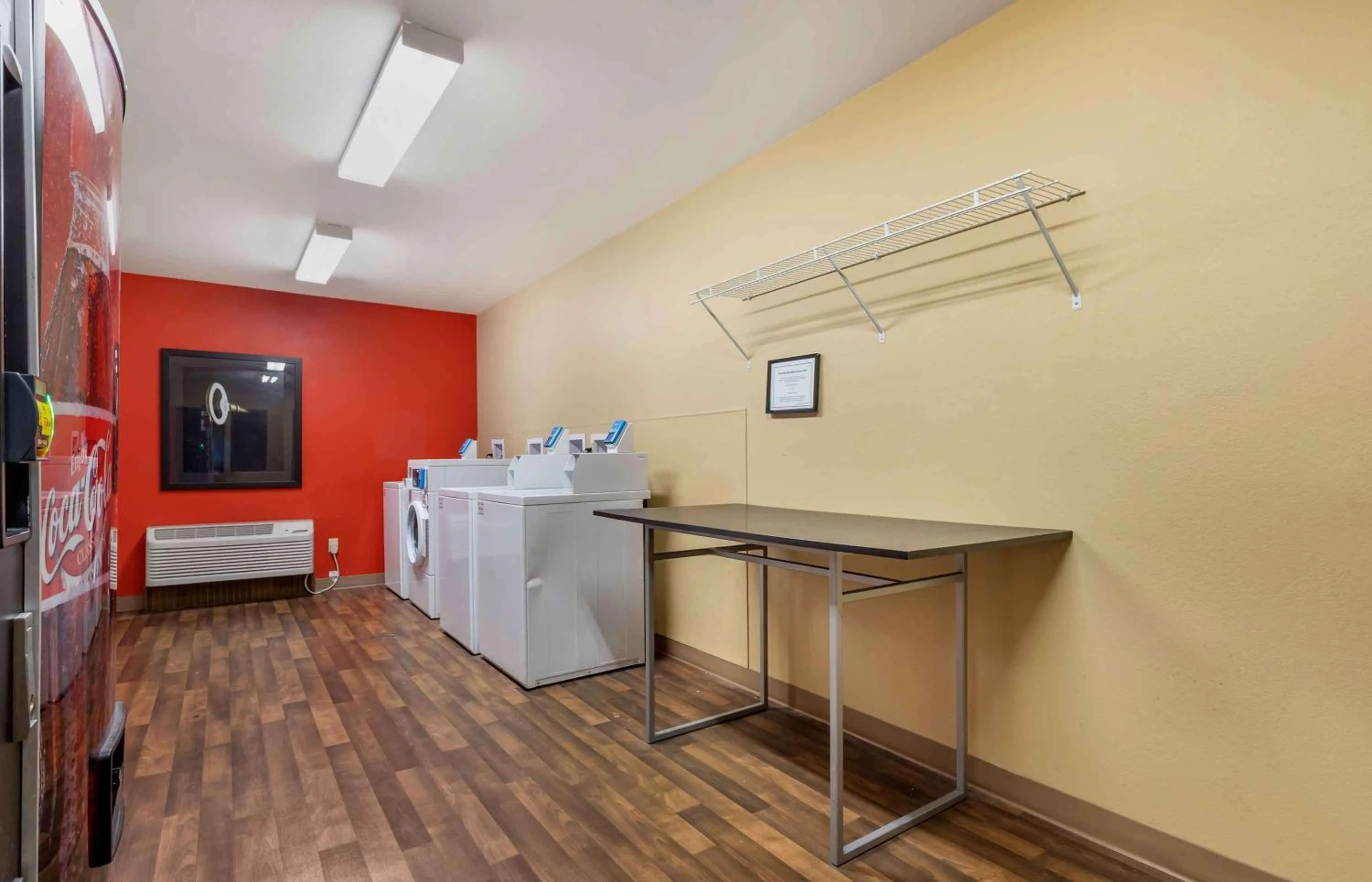 Property building in Extended Stay America Select Suites - Fayetteville - Springdale