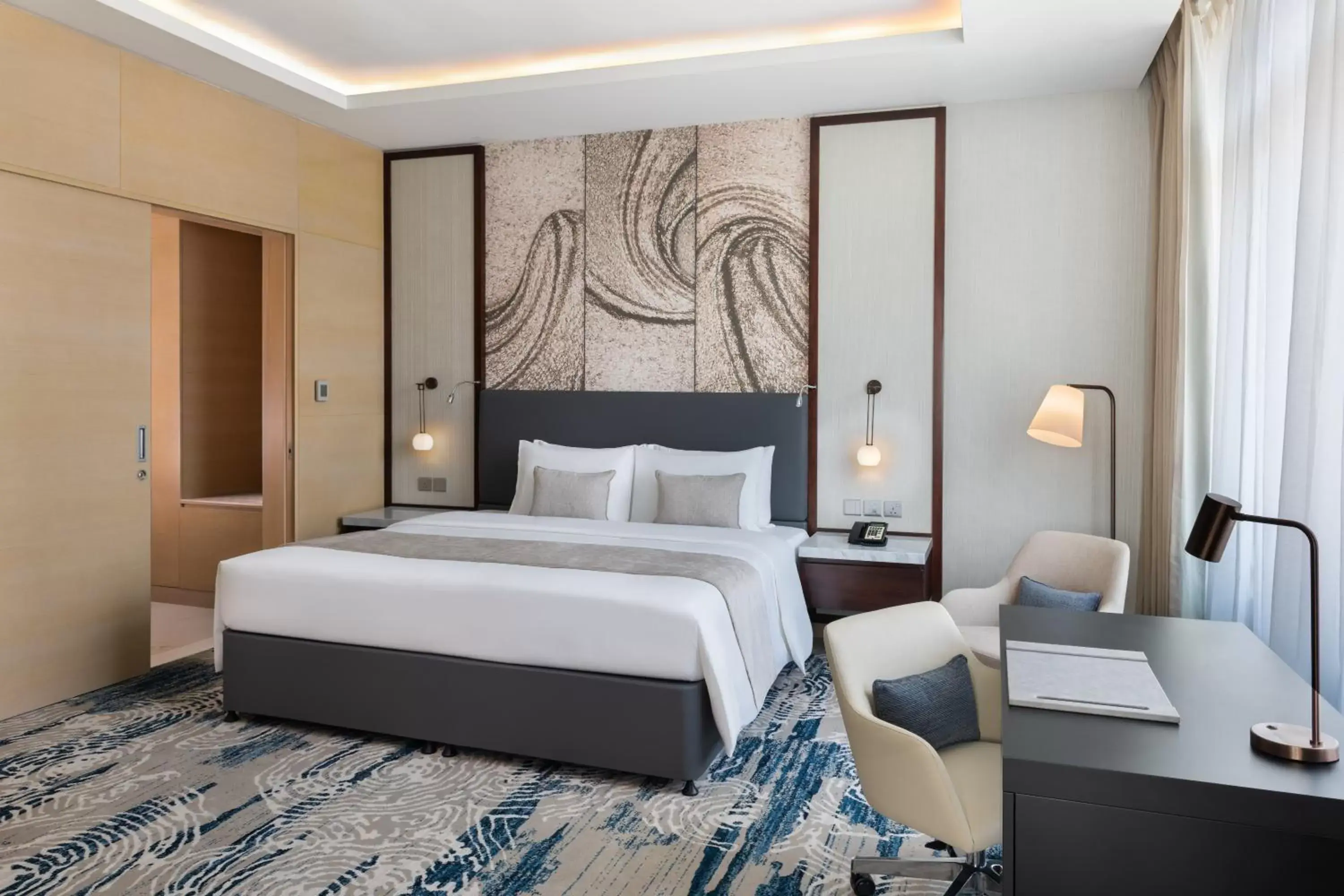 Bedroom, Bed in Wyndham Dubai Deira
