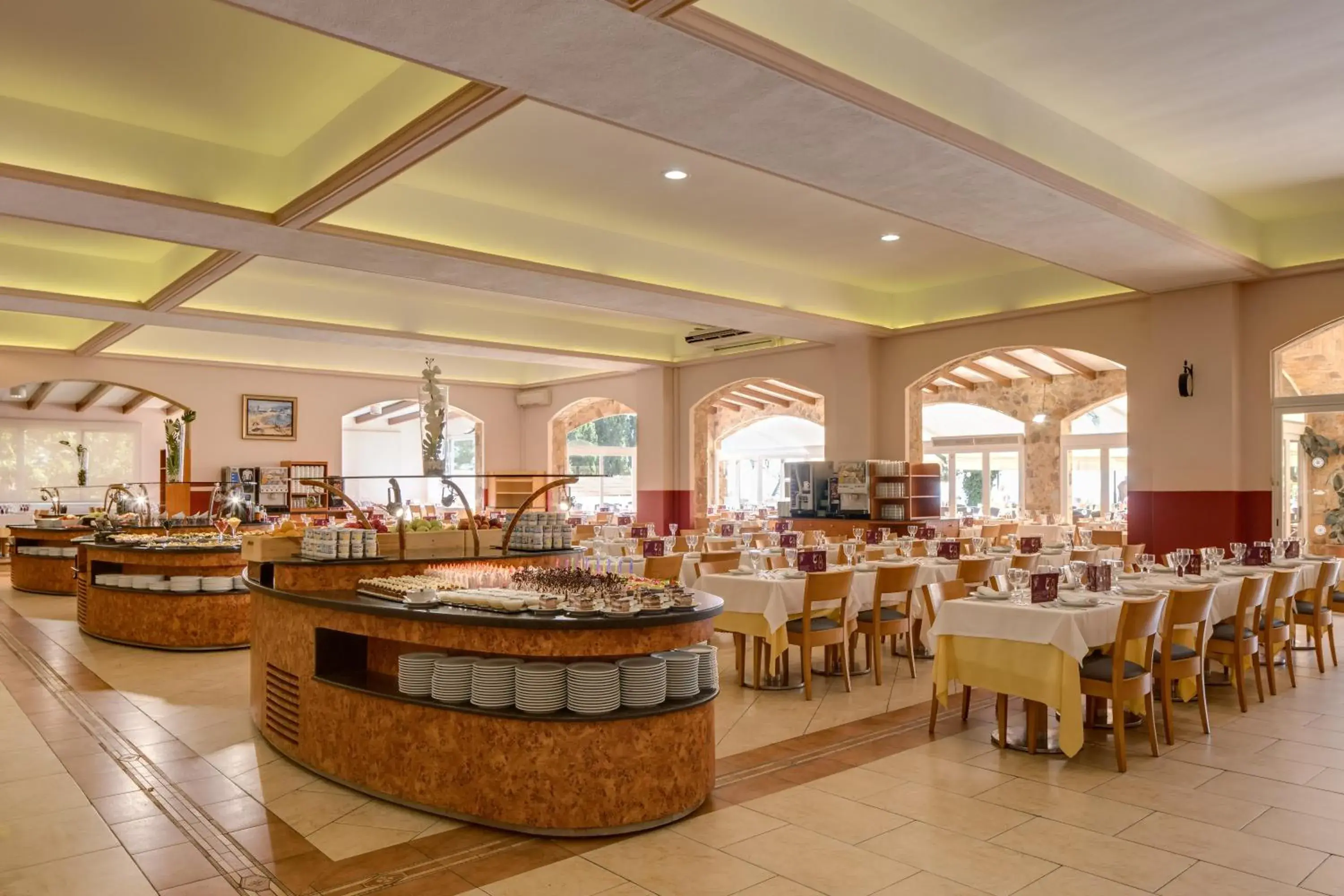 Restaurant/Places to Eat in htop Caleta Palace