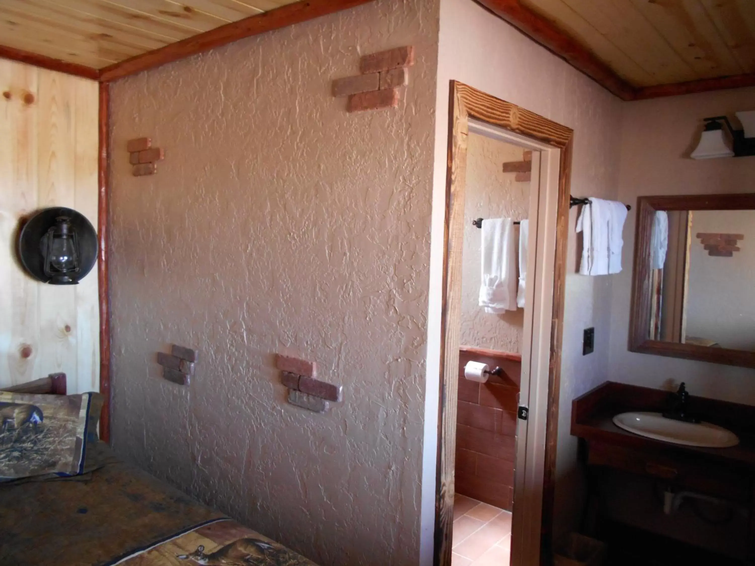 Bathroom in Grand Canyon Inn and Motel - South Rim Entrance