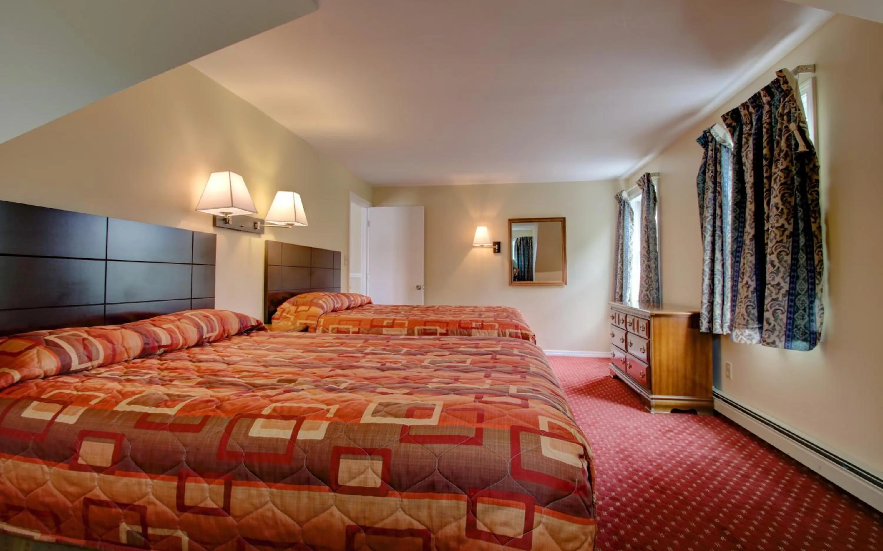 Bedroom, Bed in Ogunquit Tides