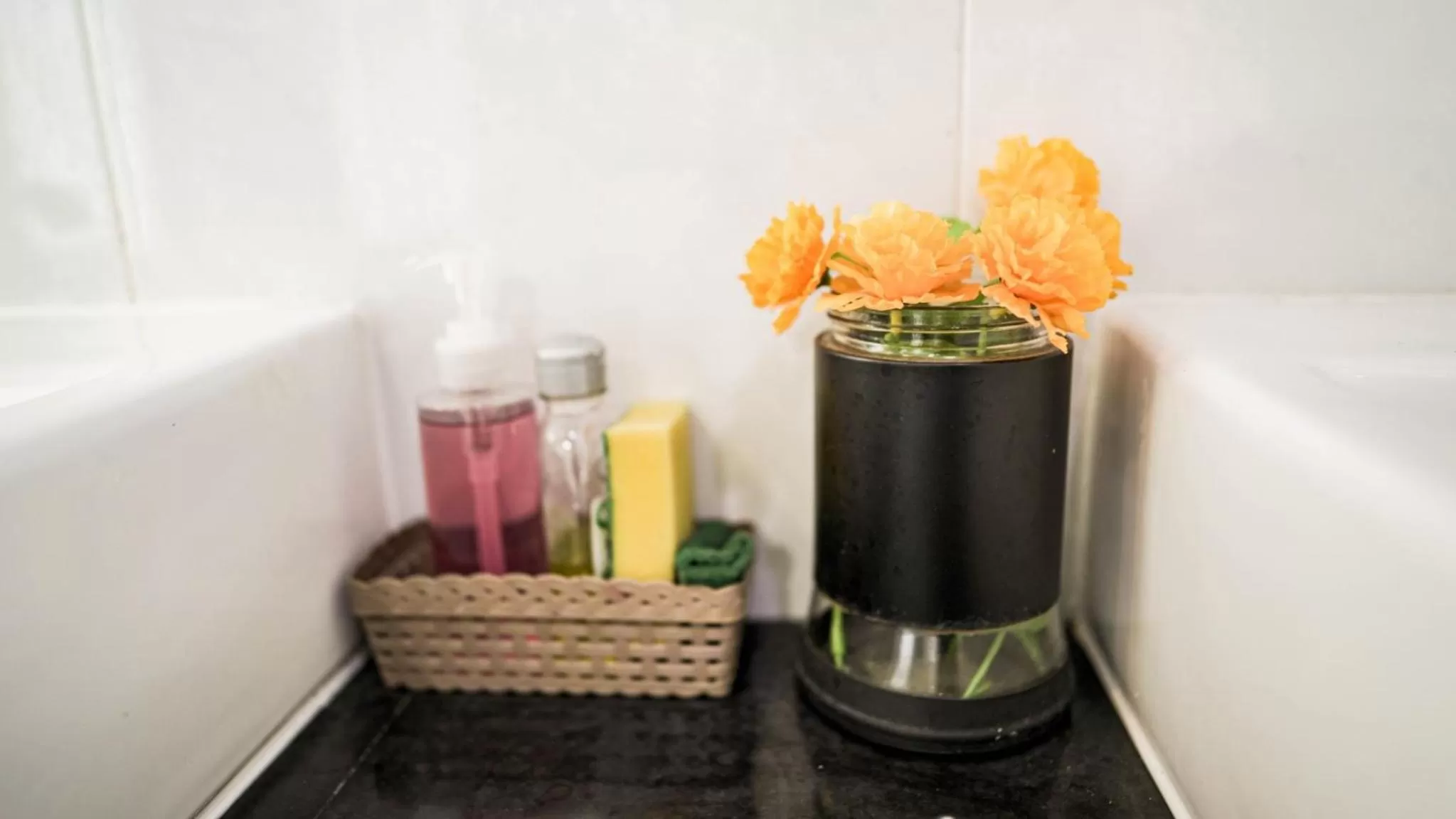 Toilet in RoomQuest Bangkok Don Mueang Airport