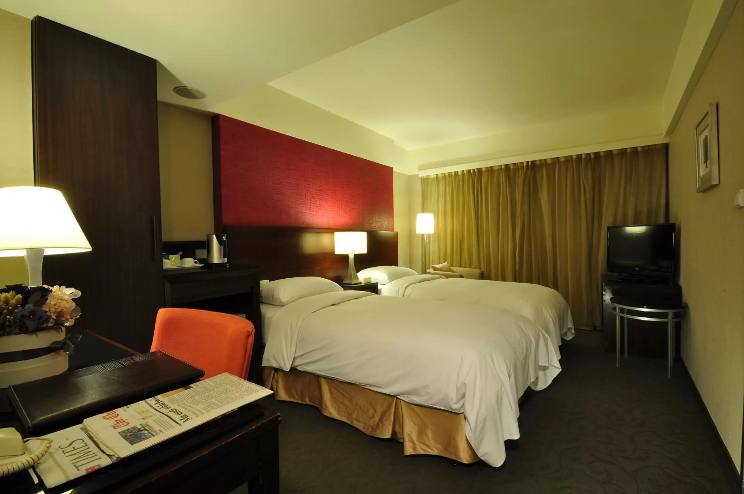 Bedroom, Bed in Delight Hotel