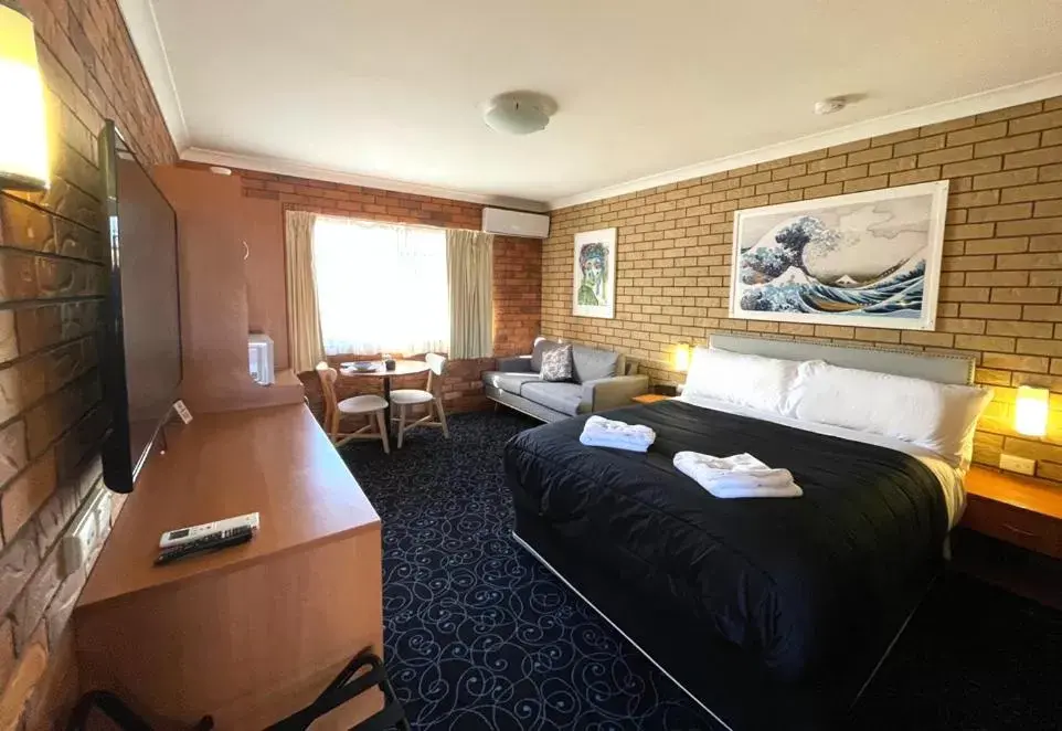 Photo of the whole room in Shiralee Motel Guyra