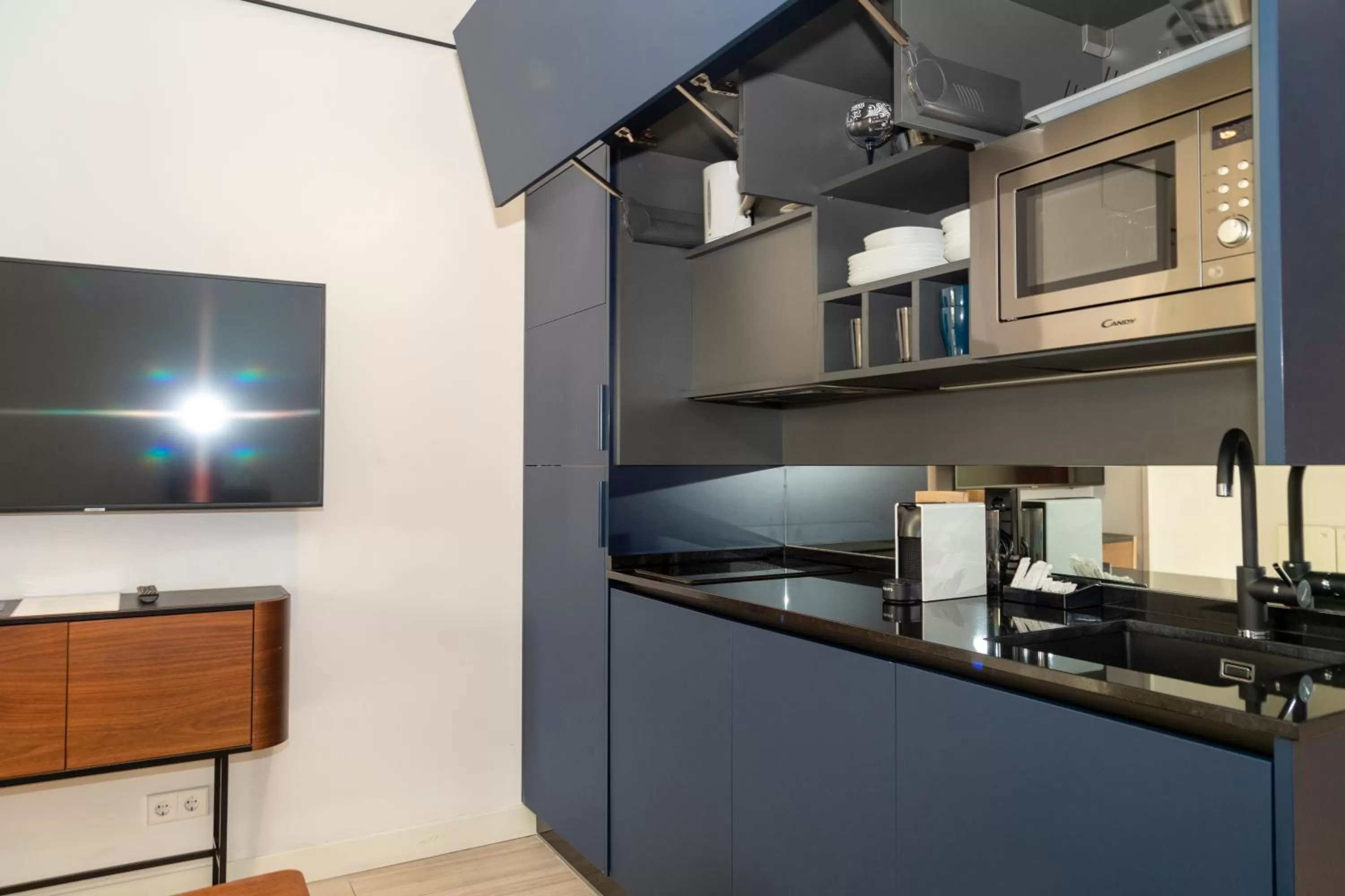 kitchen in Smartrental Collection Gran Vía Centric