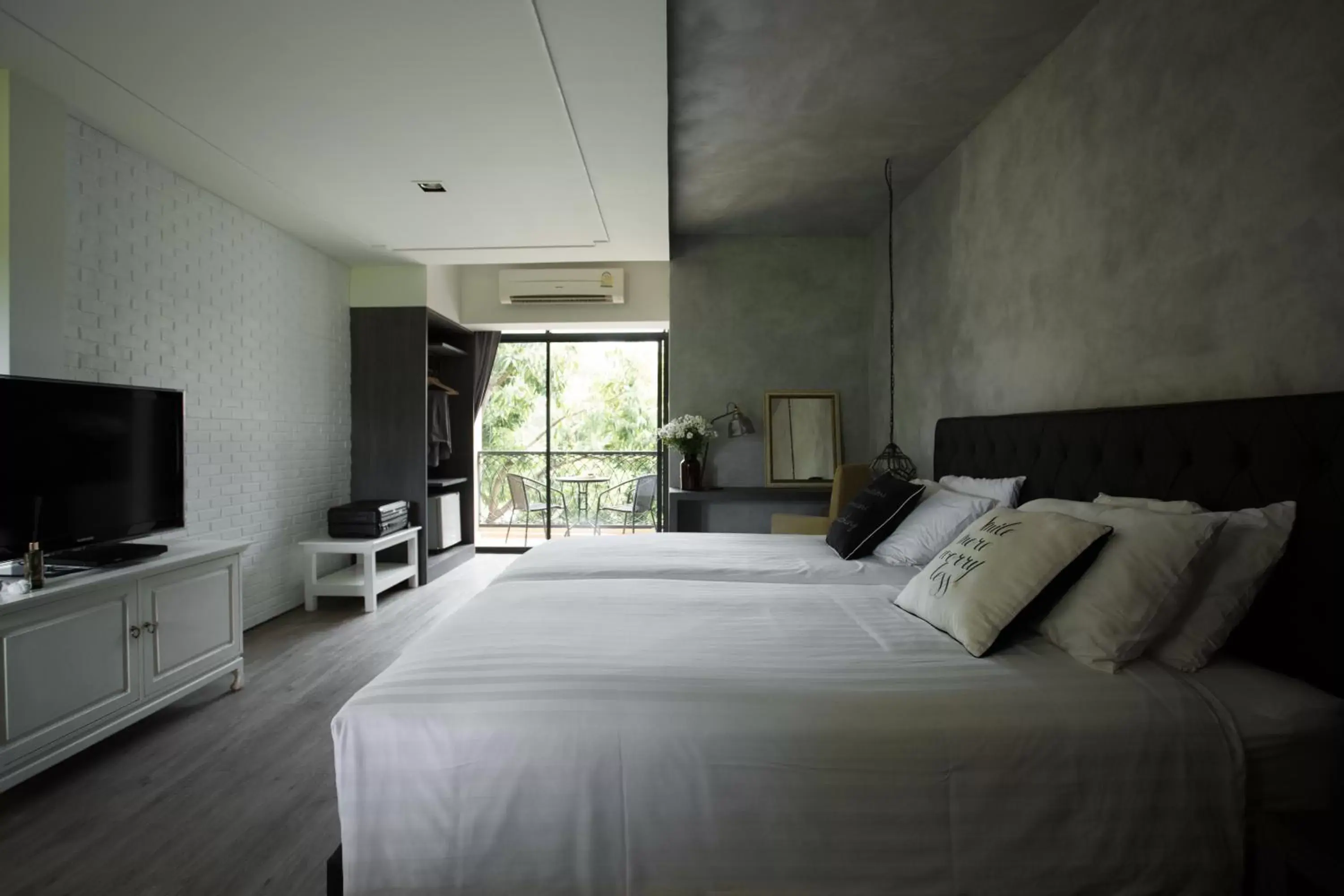 Bed in Siambeach Resort