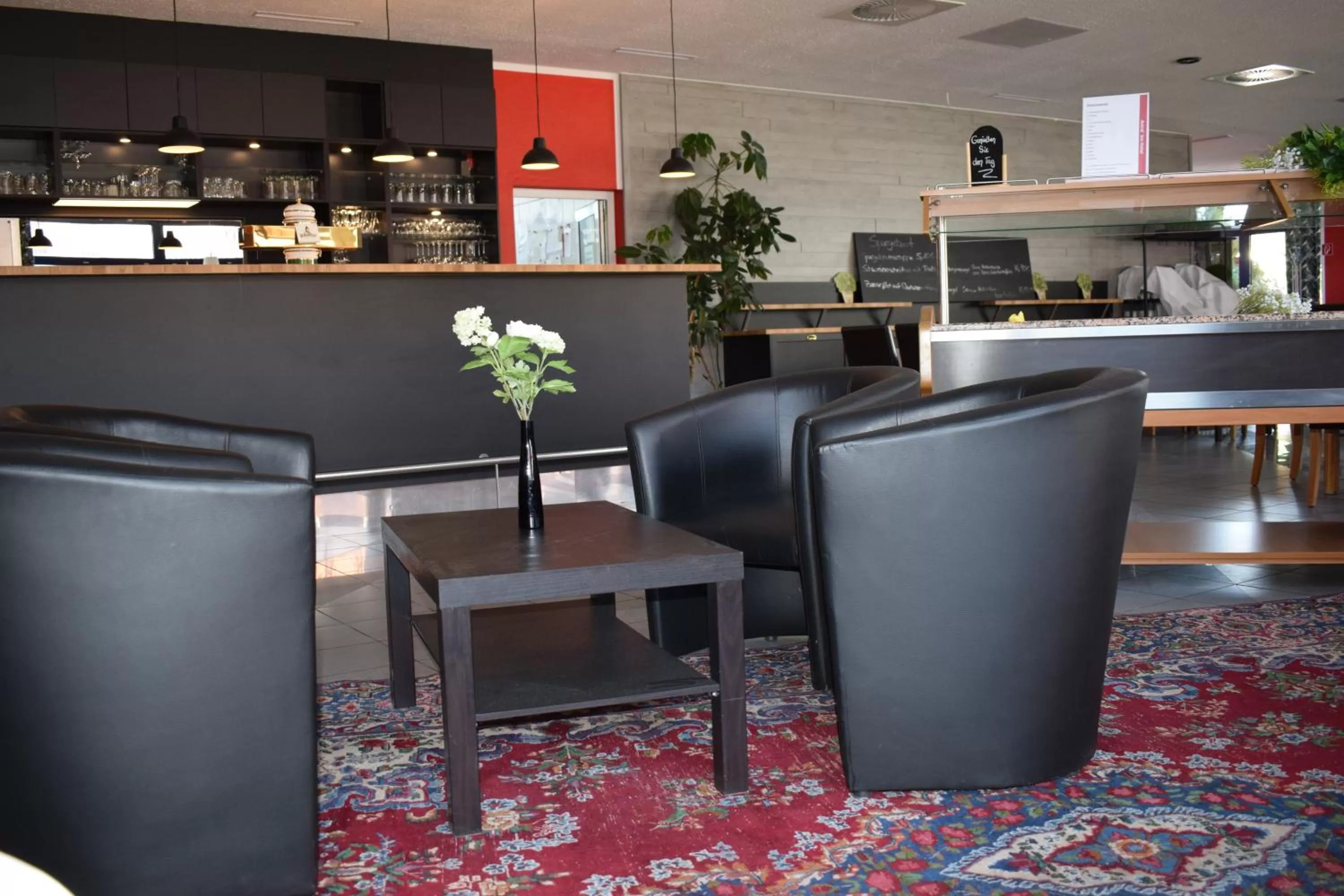 Lounge or bar in astral'Inn Leipzig Hotel & Restaurant