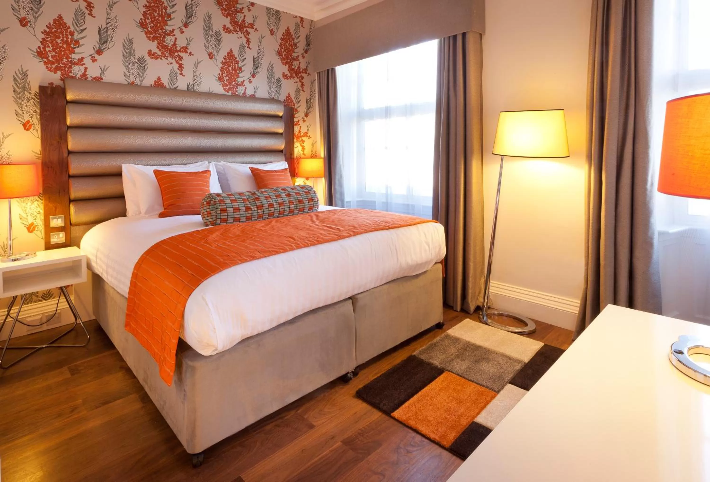 Photo of the whole room, Bed in Hotel Indigo Edinburgh by IHG