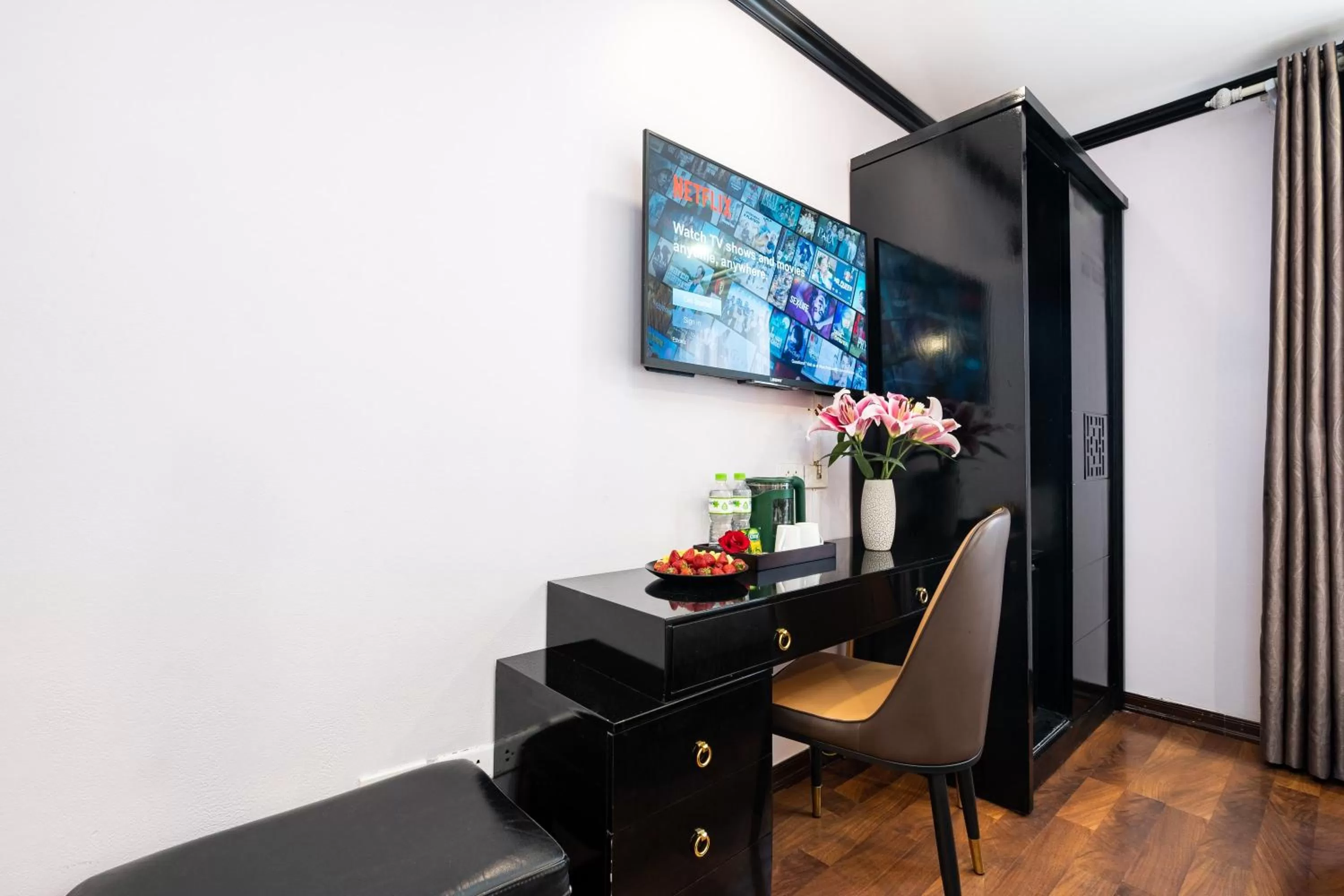 TV and multimedia in Hanoi Memory Premier Hotel & Spa