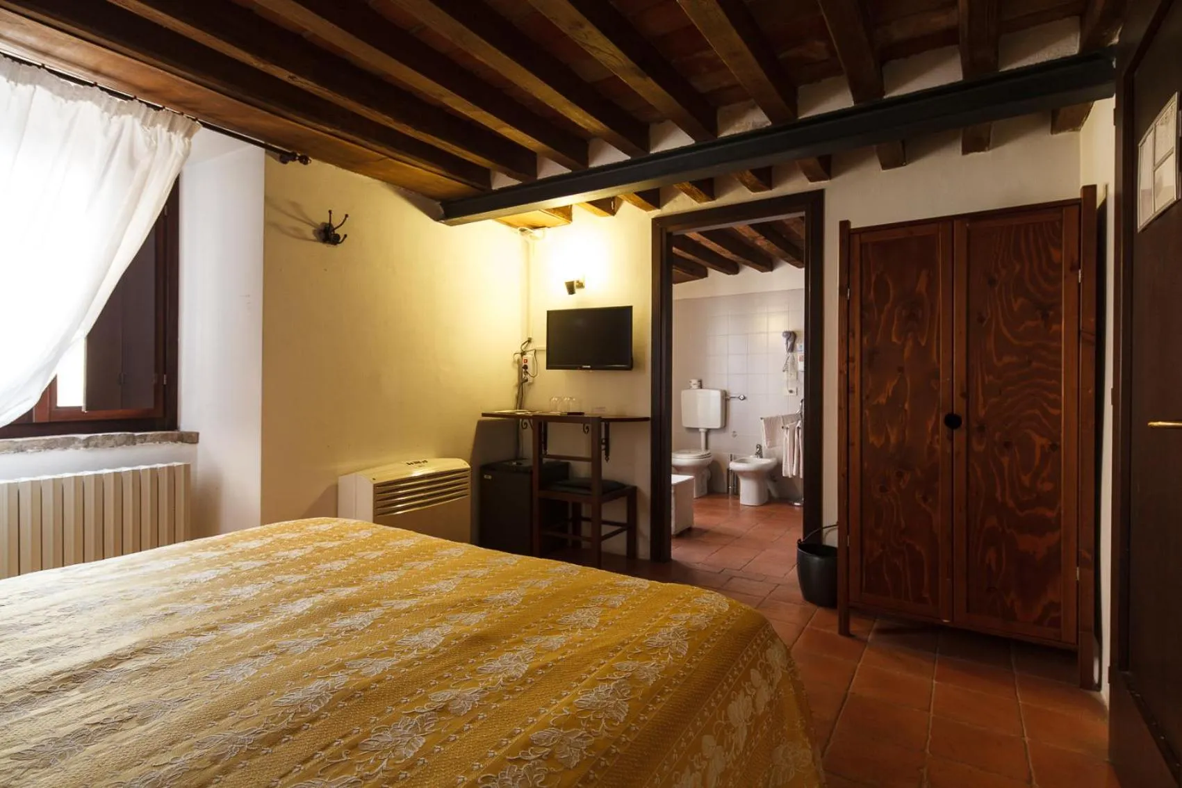 Bed in Relais Fontevivo