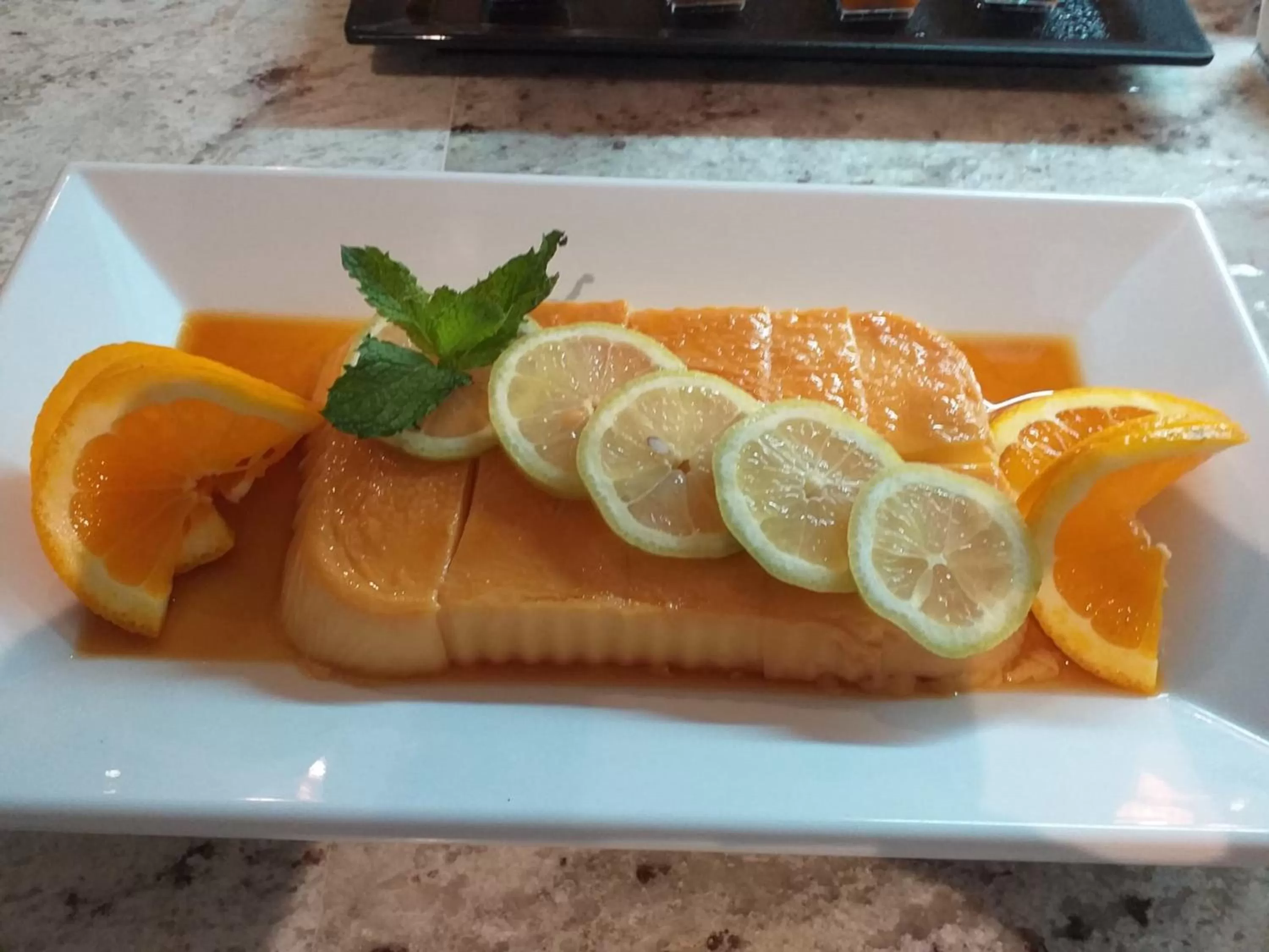 Food and drinks in Gara Suites Golf & Spa