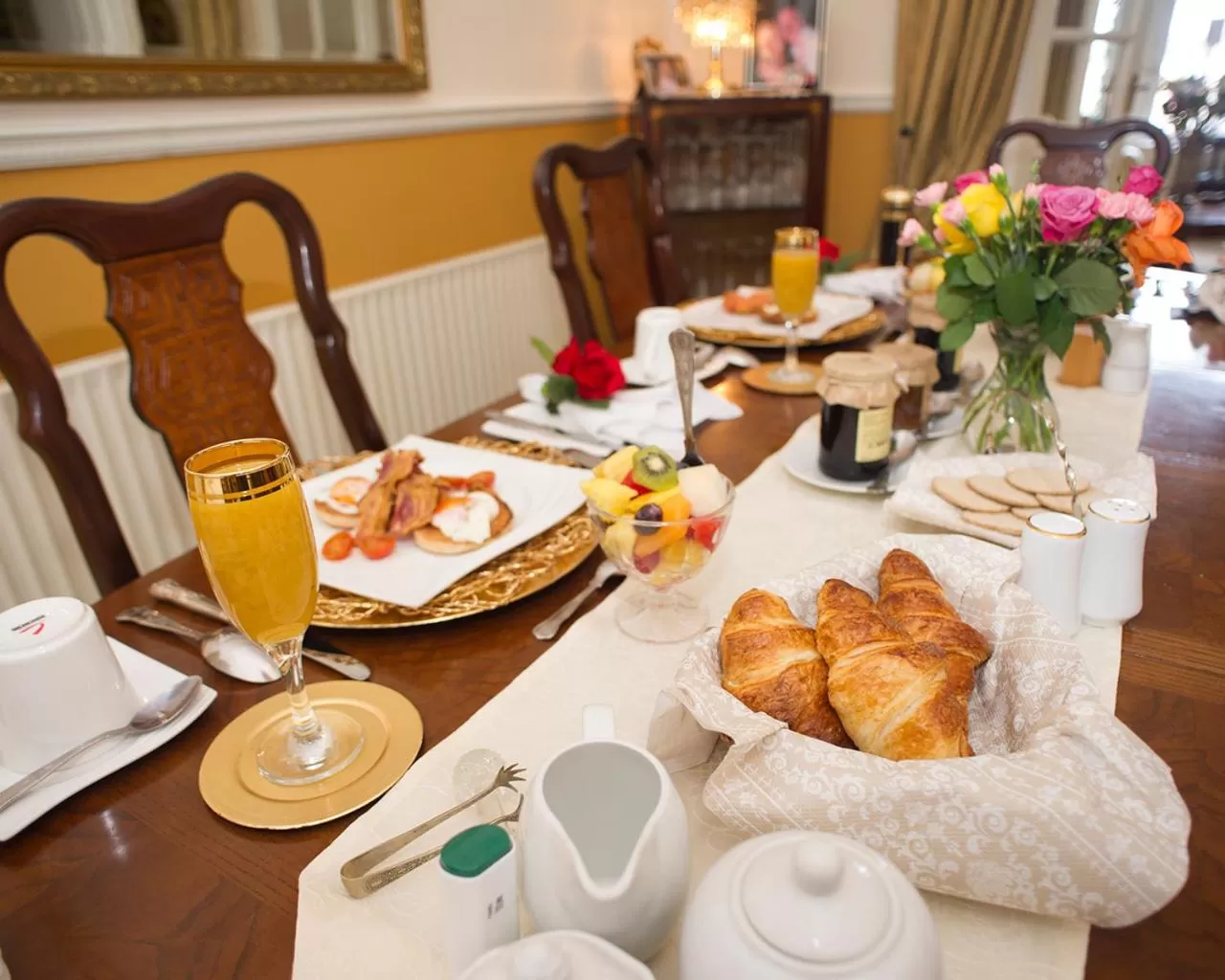 Restaurant/Places to Eat in Craig Park House