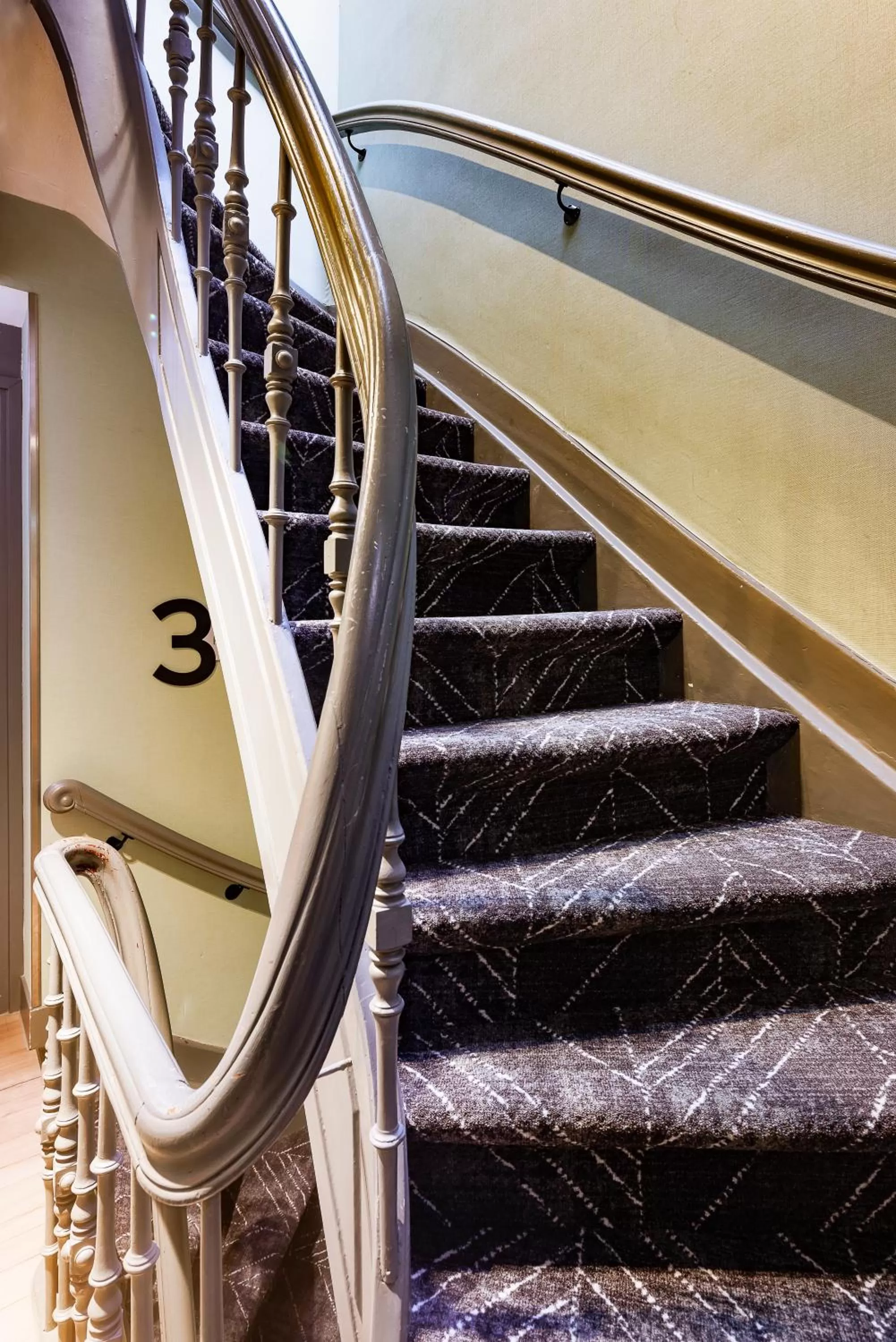 Property building in Ciao Papa Hotel Amsterdam Central Station