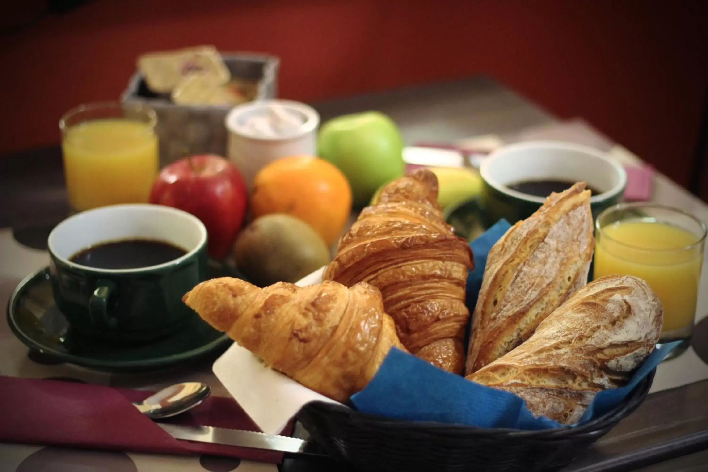 Food and drinks, Breakfast in Hôtel Des Arts, Artisanal et Indépendant