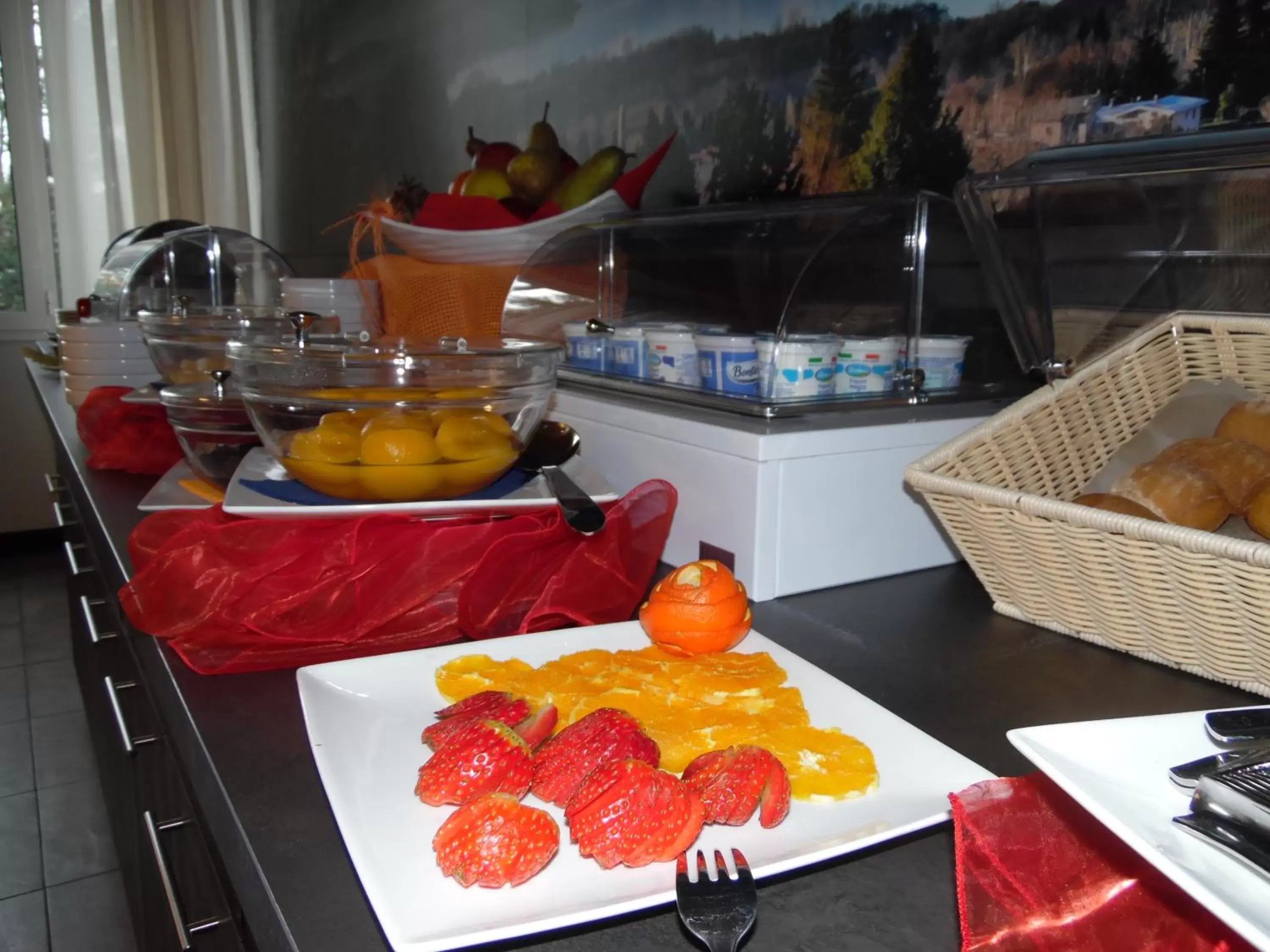 Restaurant/places to eat in Bis Hotel Varese