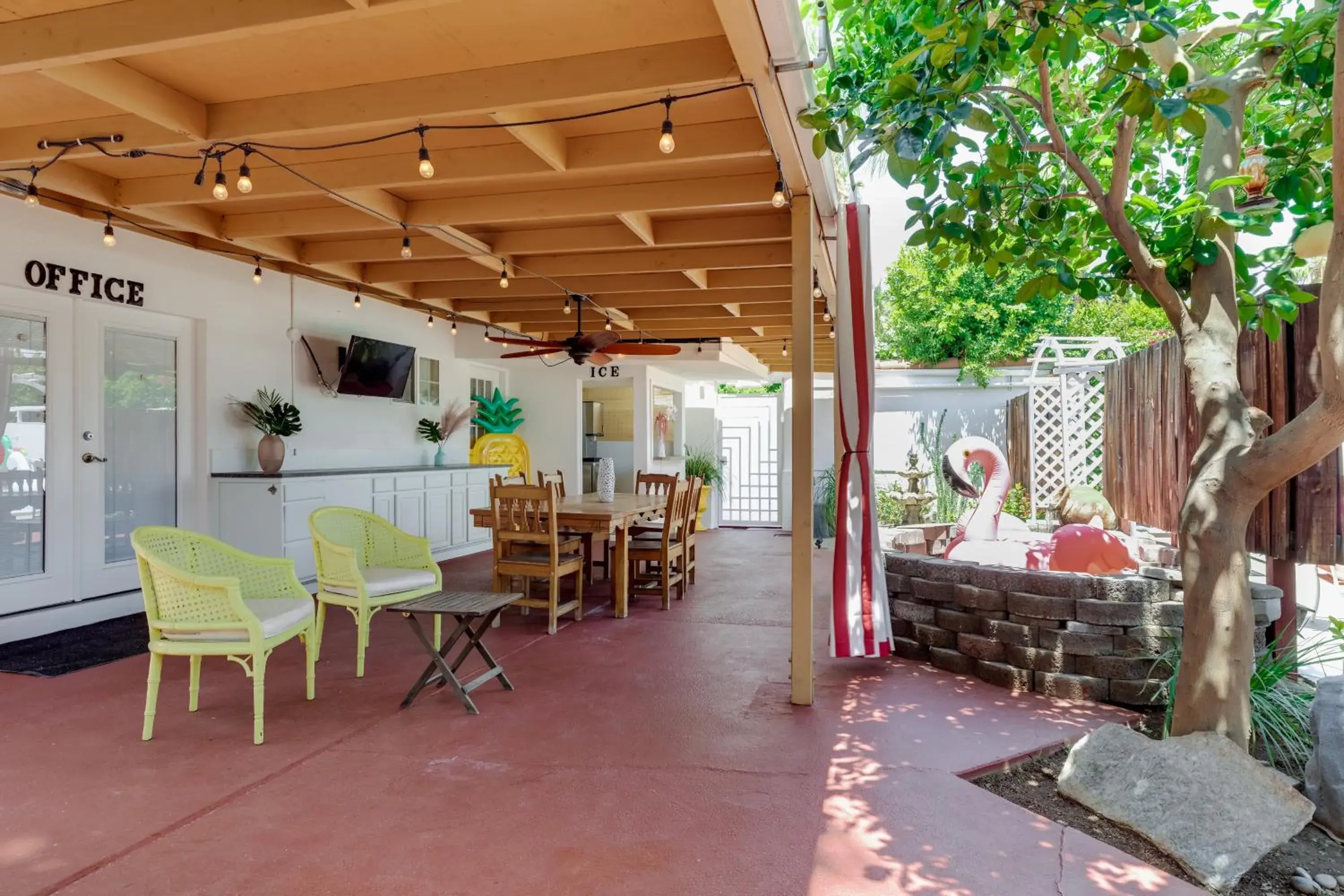 Patio in Float Palm Springs