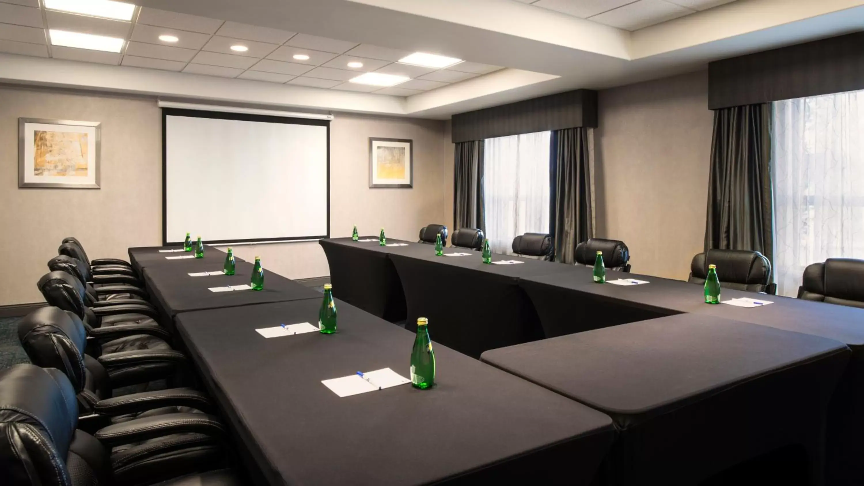 Meeting/conference room in Holiday Inn Express Hotel & Suites Sherwood Park-Edmonton Area, an IHG Hotel