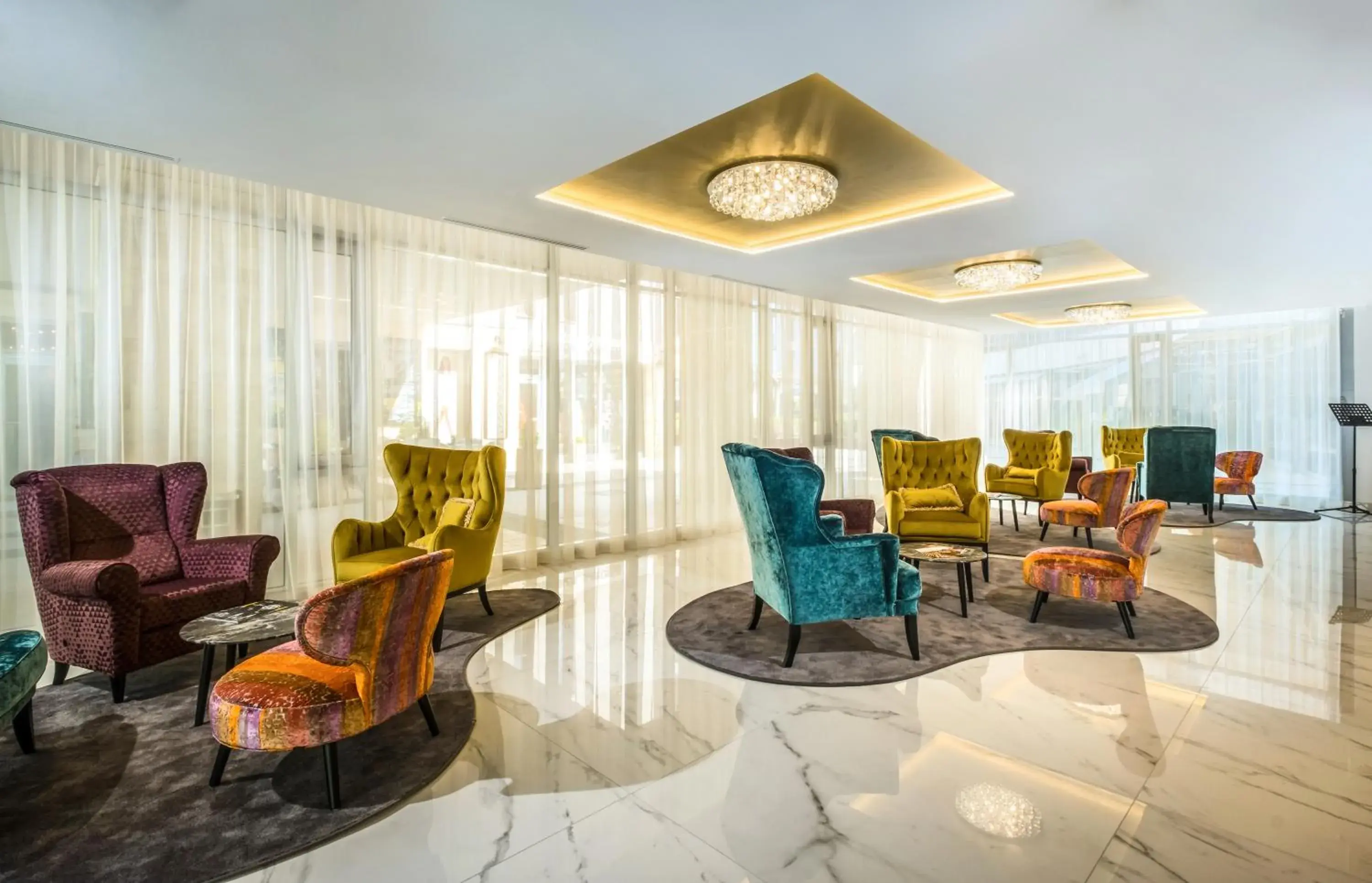 Lobby or reception in Hotel Golden Lake Resort Lobby or reception in Hotel Golden Lake Resort