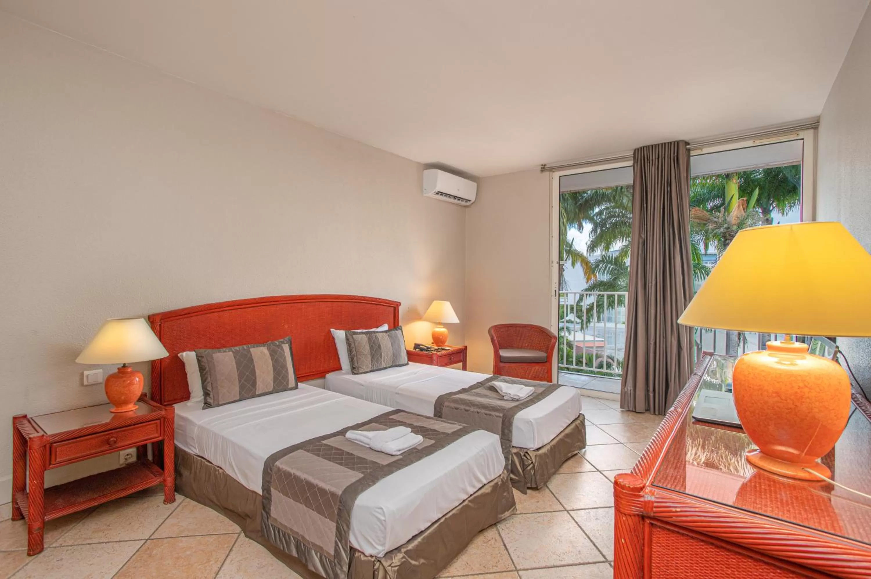 Bed in Zenitude Hôtel Résidences Le Salako