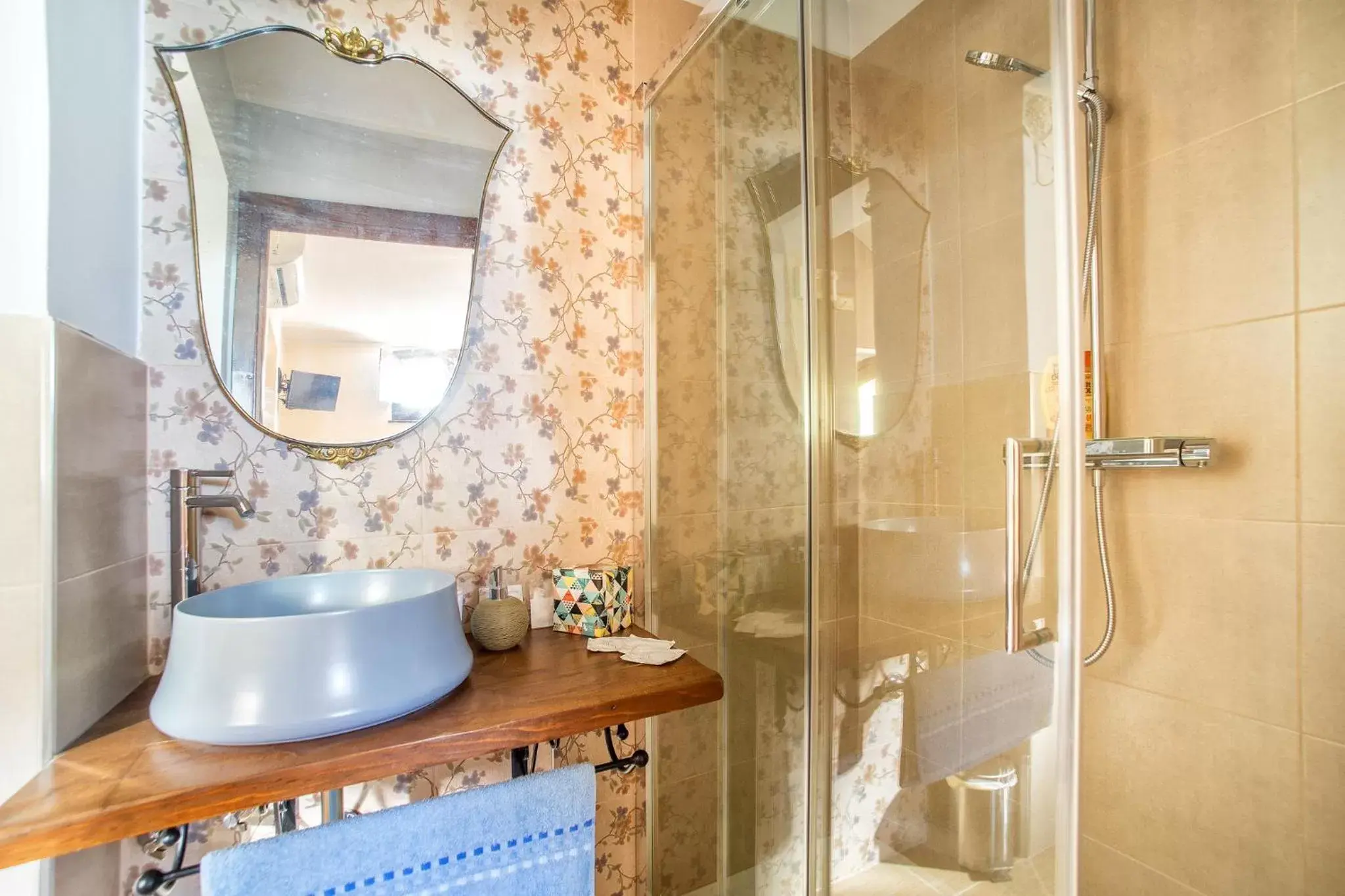 Bathroom in L'Agrifoglio di Assisi Residenza di Campagna