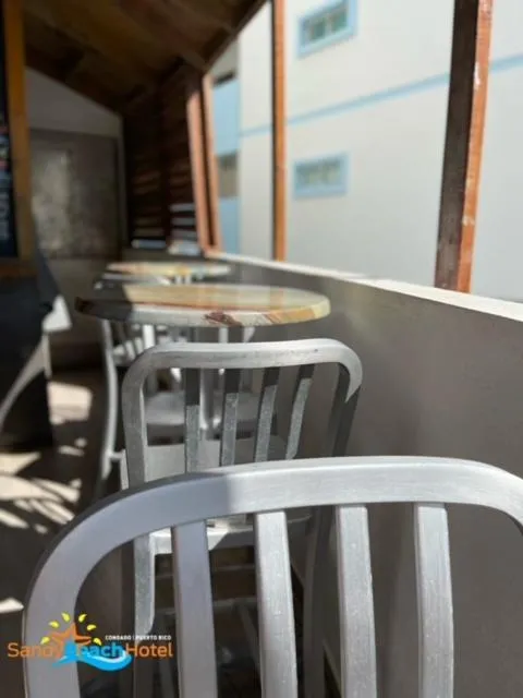 Restaurant/places to eat in Sandy Beach Hotel