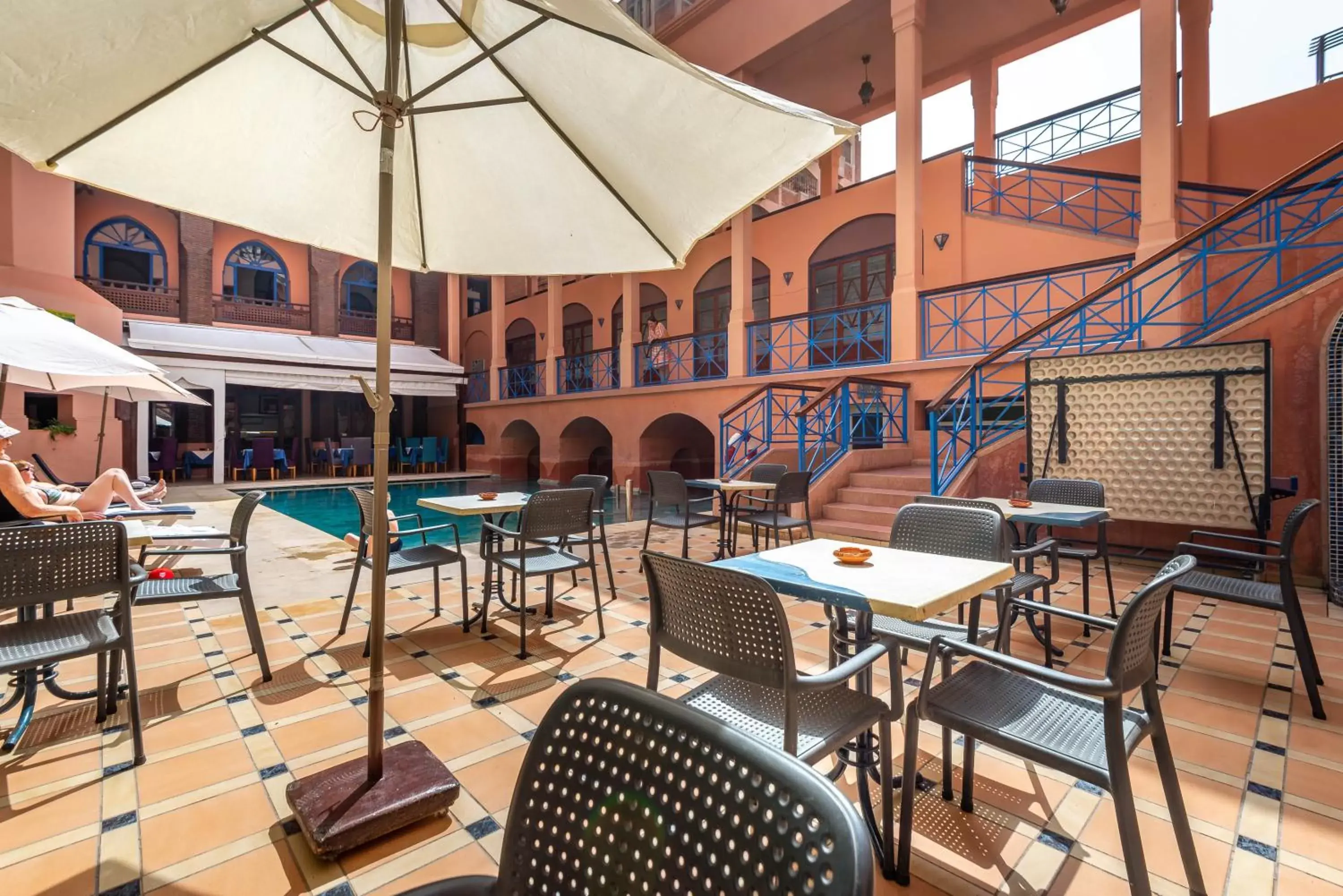 Seating area, Restaurant/Places to Eat in Hotel Oudaya