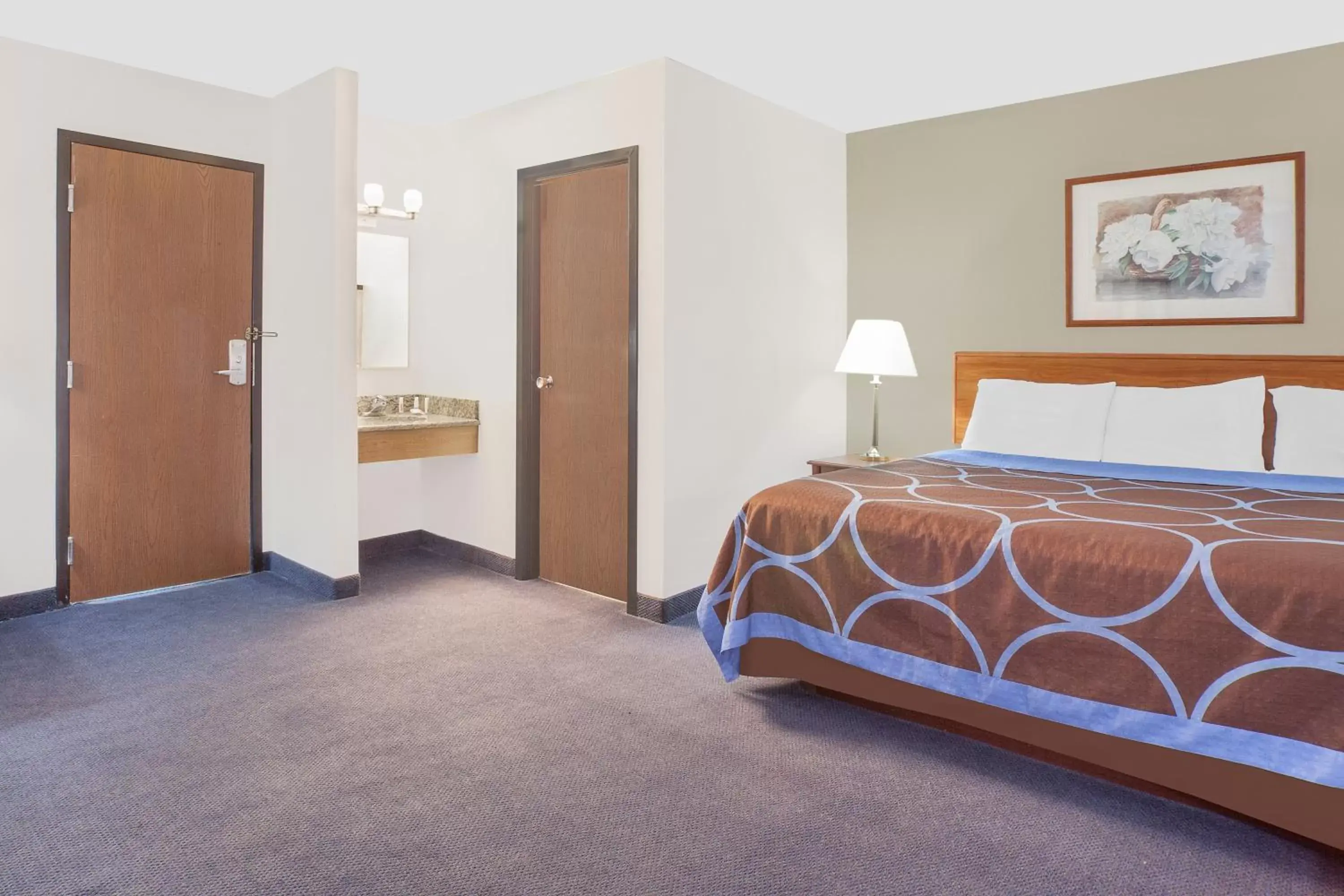 Bed in Super 8 by Wyndham Middletown