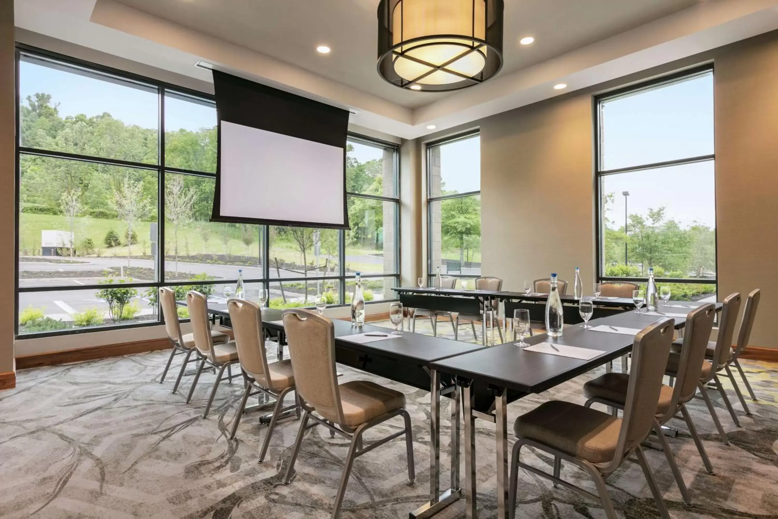 Meeting/conference room in Embassy Suites By Hilton Berkeley Heights