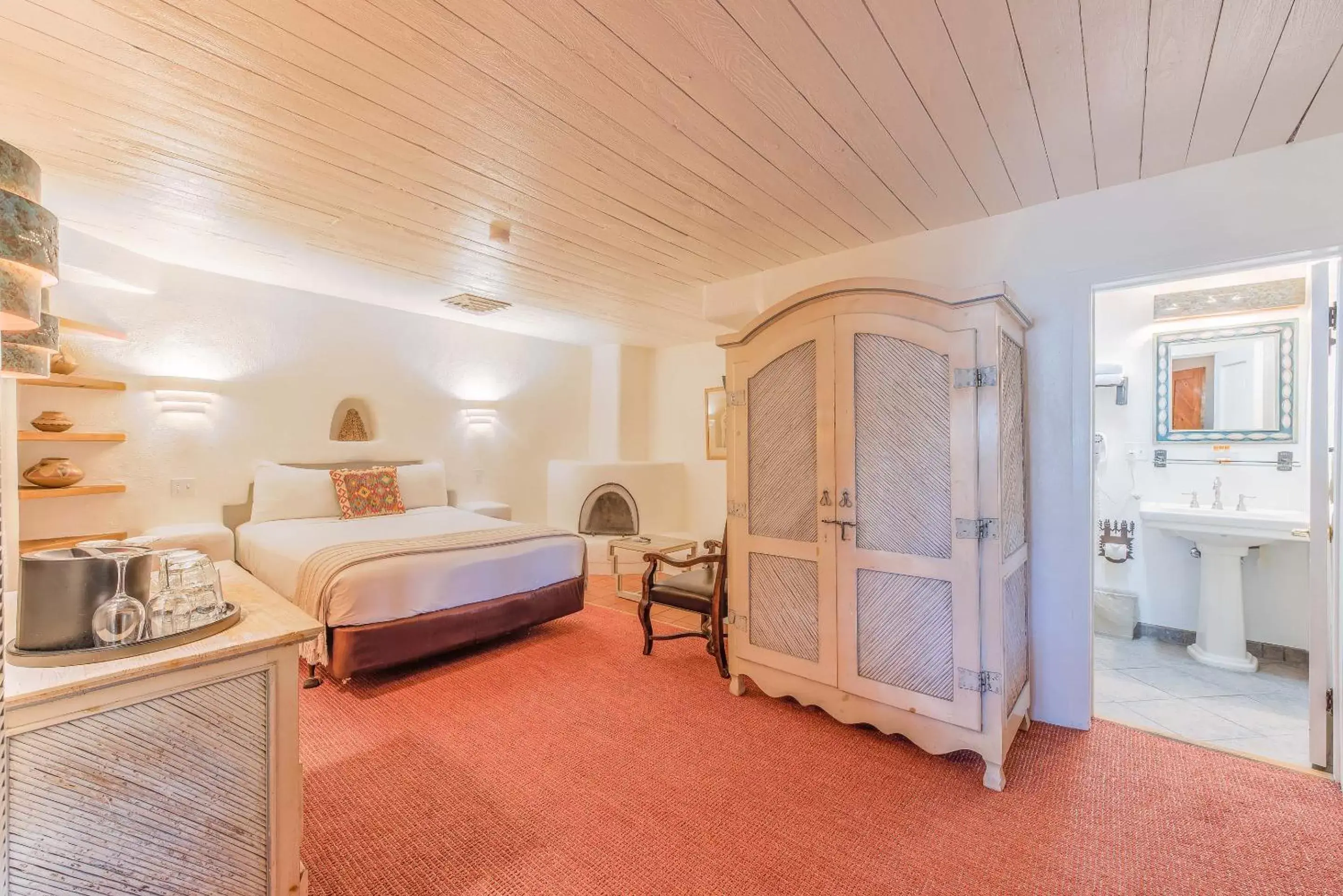 Bedroom, Bed in The Historic Taos Inn