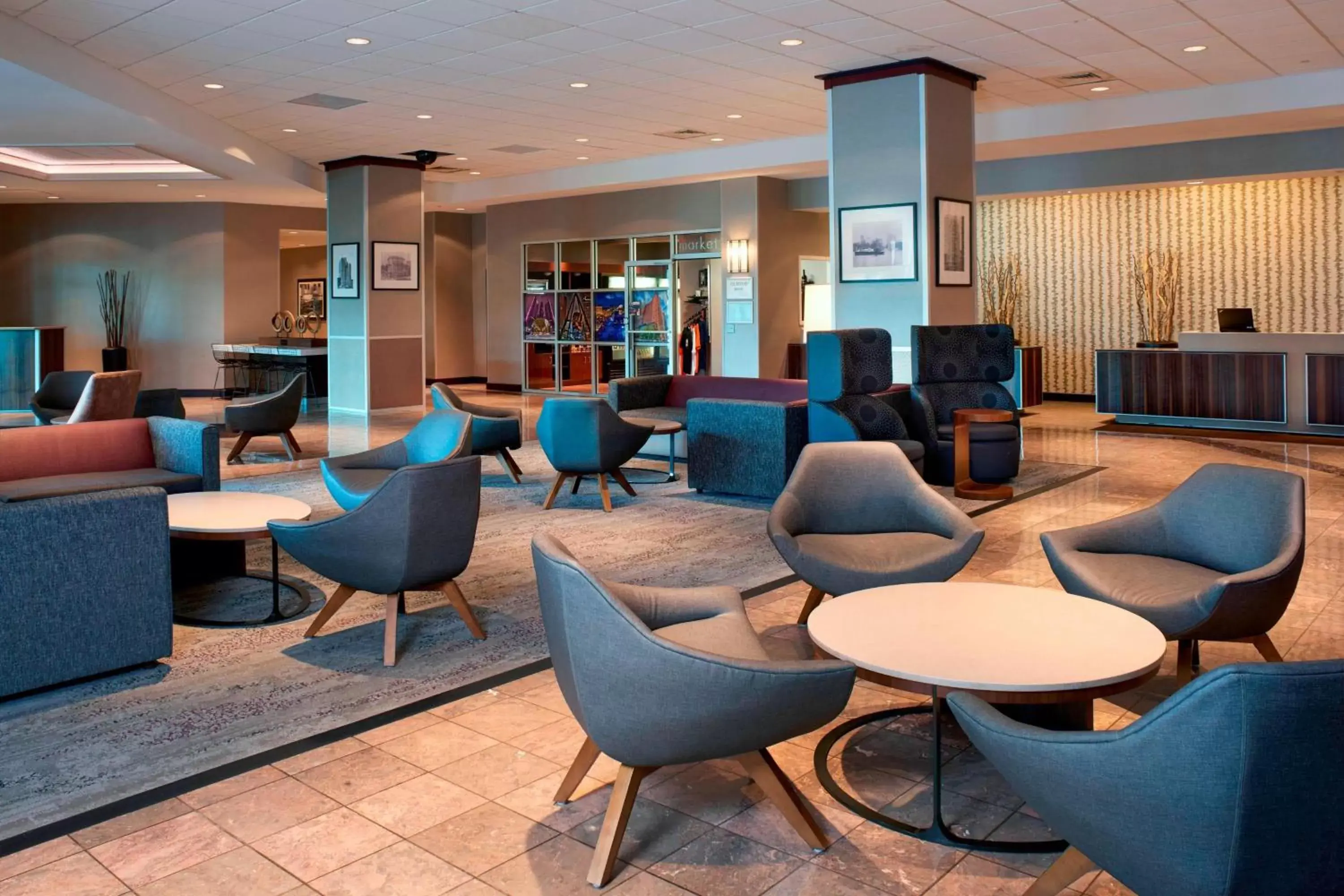 Lobby or reception, Lounge/Bar in Courtyard by Marriott Detroit Downtown
