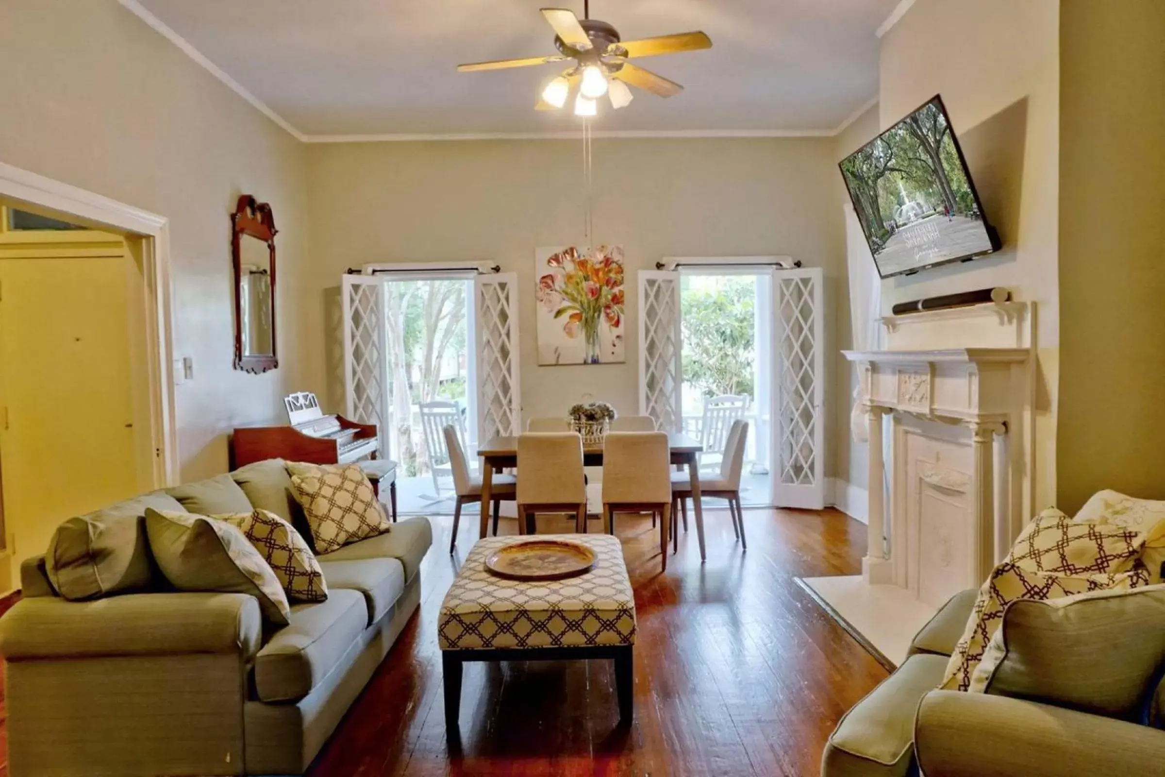 Living room, Seating Area in Comfortable Escape in Historic Downtown Savannah