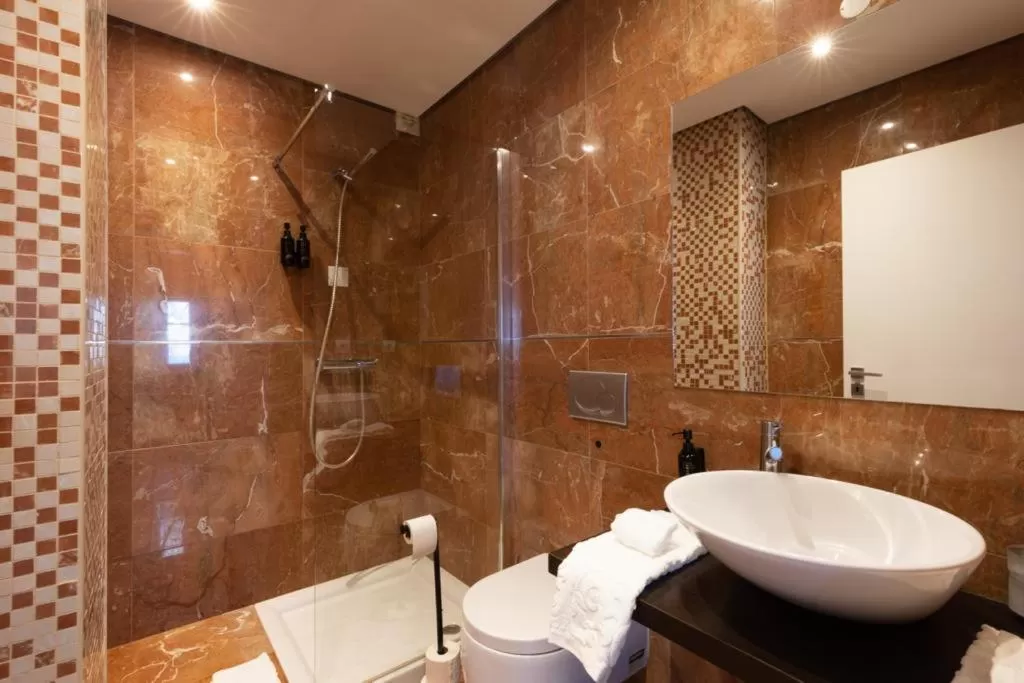 Bathroom in Fab's House