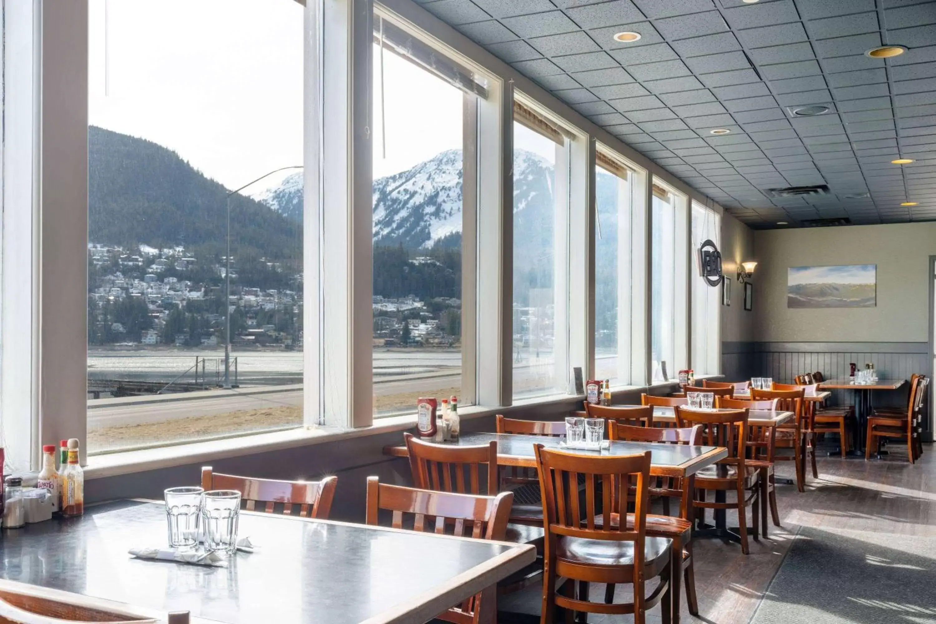 Restaurant/Places to Eat in Ramada by Wyndham Juneau