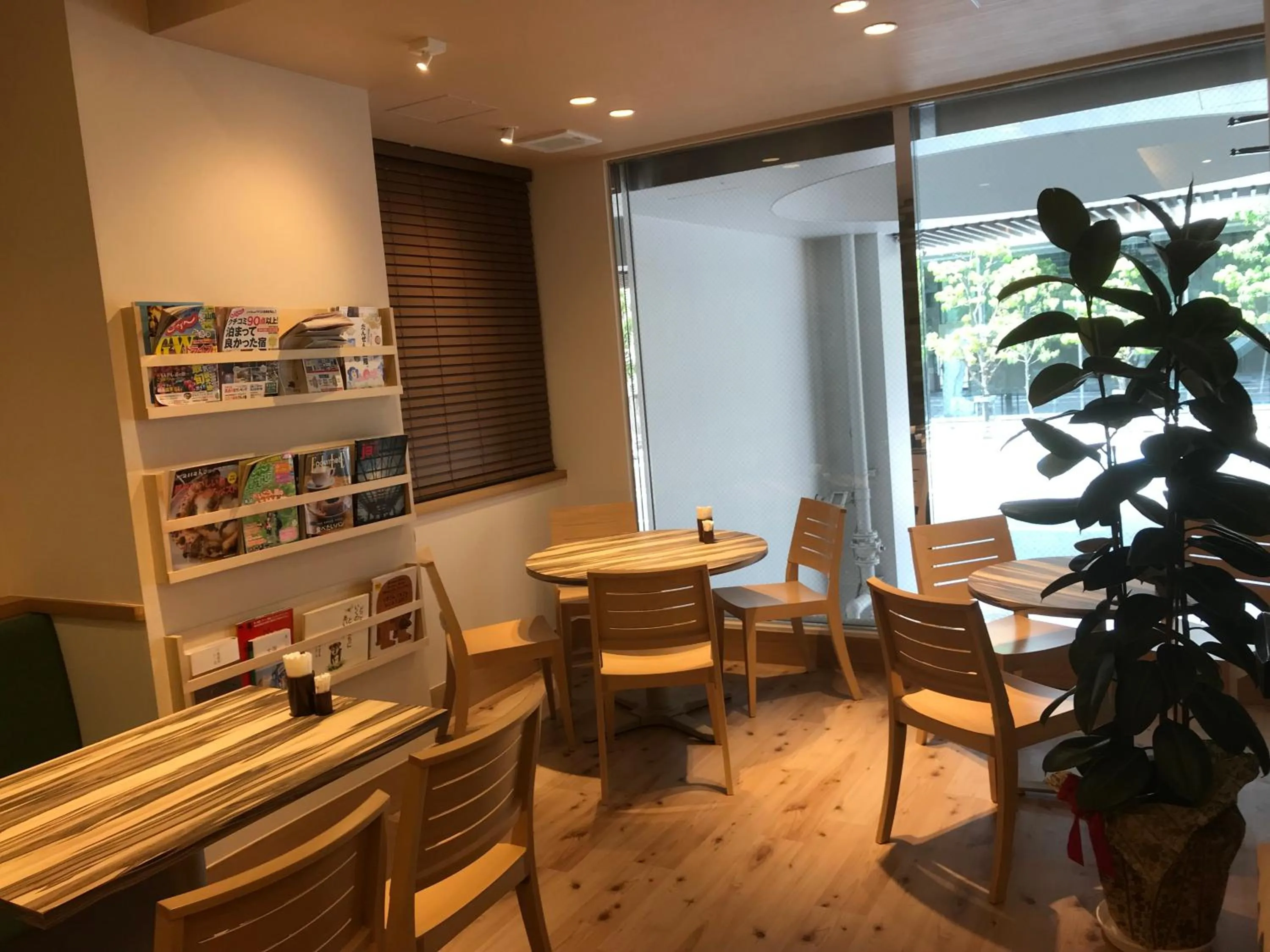 Restaurant/places to eat in Hotel Yururito Osaka