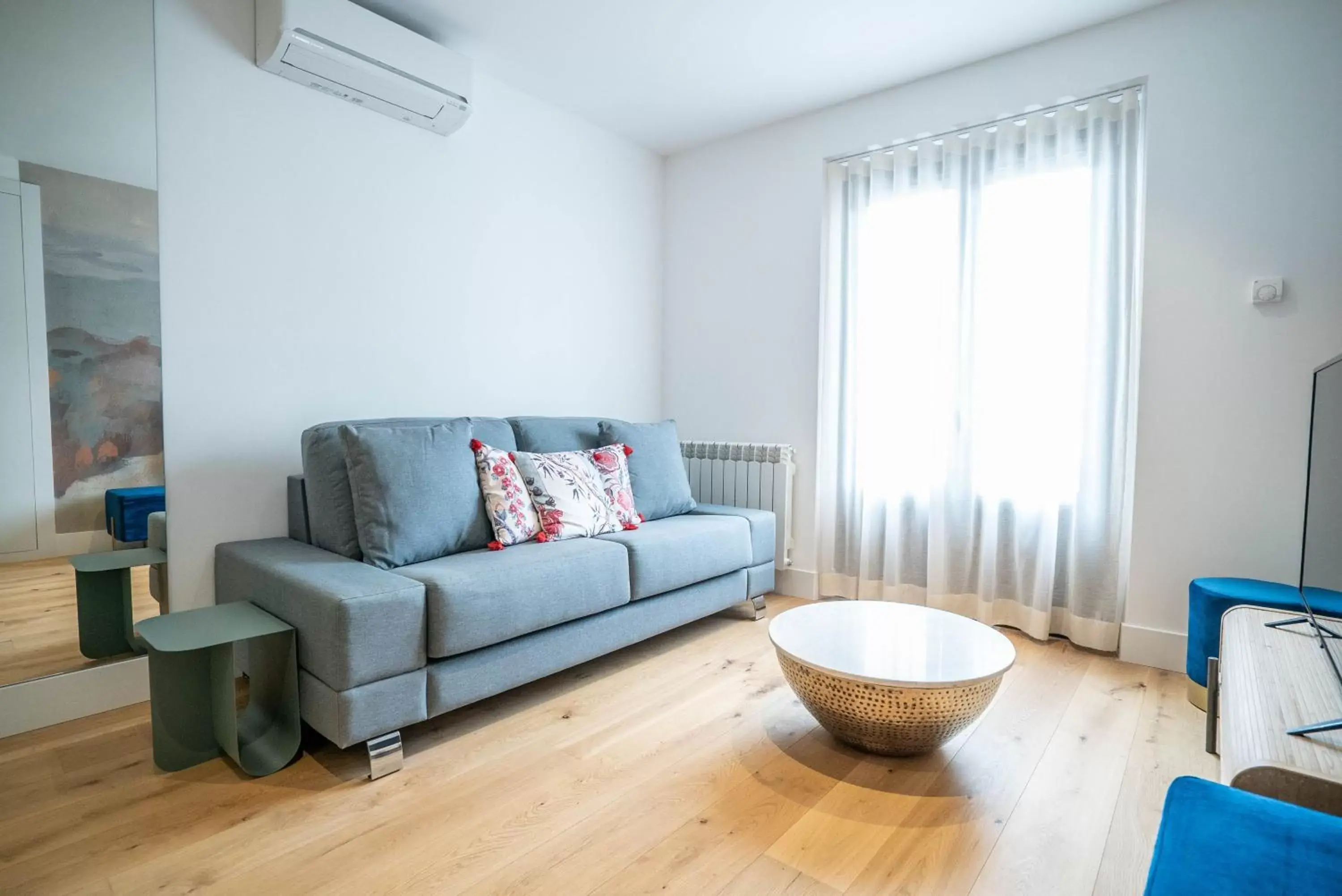 Living room, Seating Area in SmartRental Madrid Gran Via Apartments