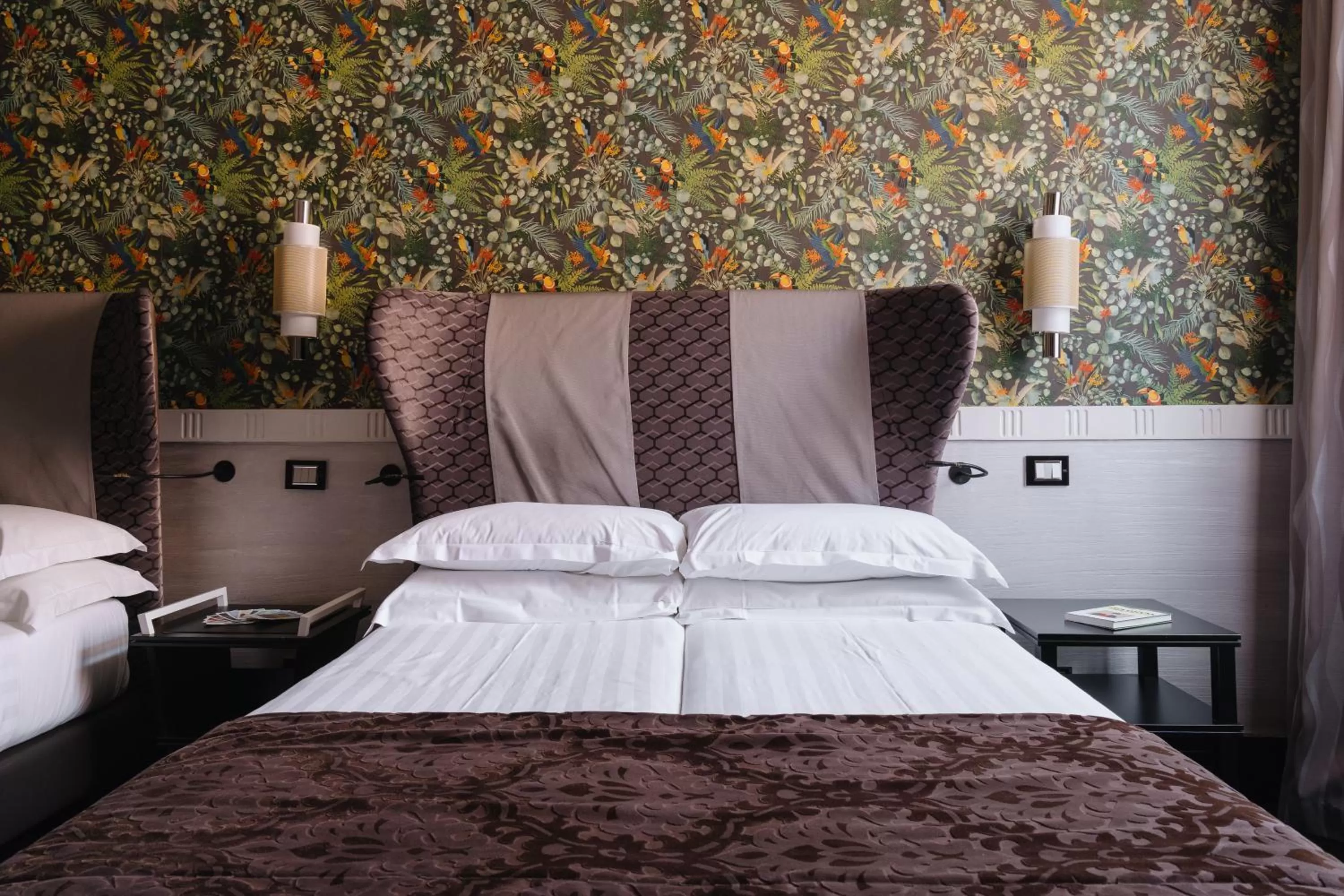 Bed in Mood Suites Tritone