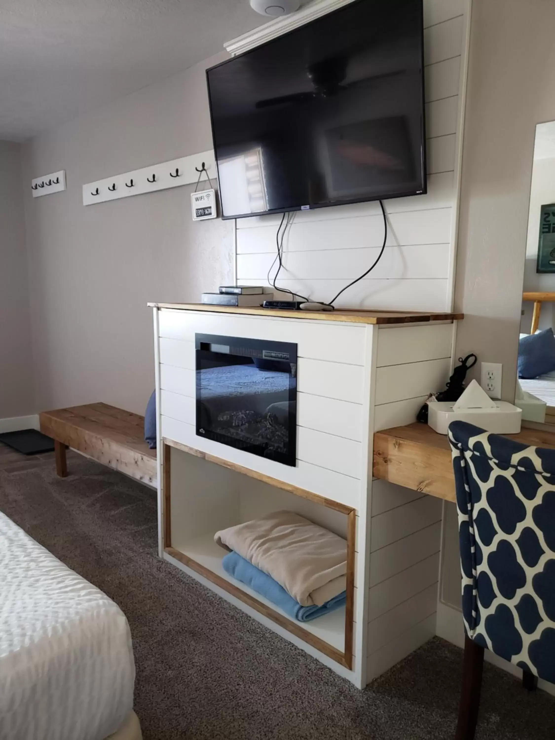 TV and multimedia, TV/Entertainment Center in Flaming Gorge Resort