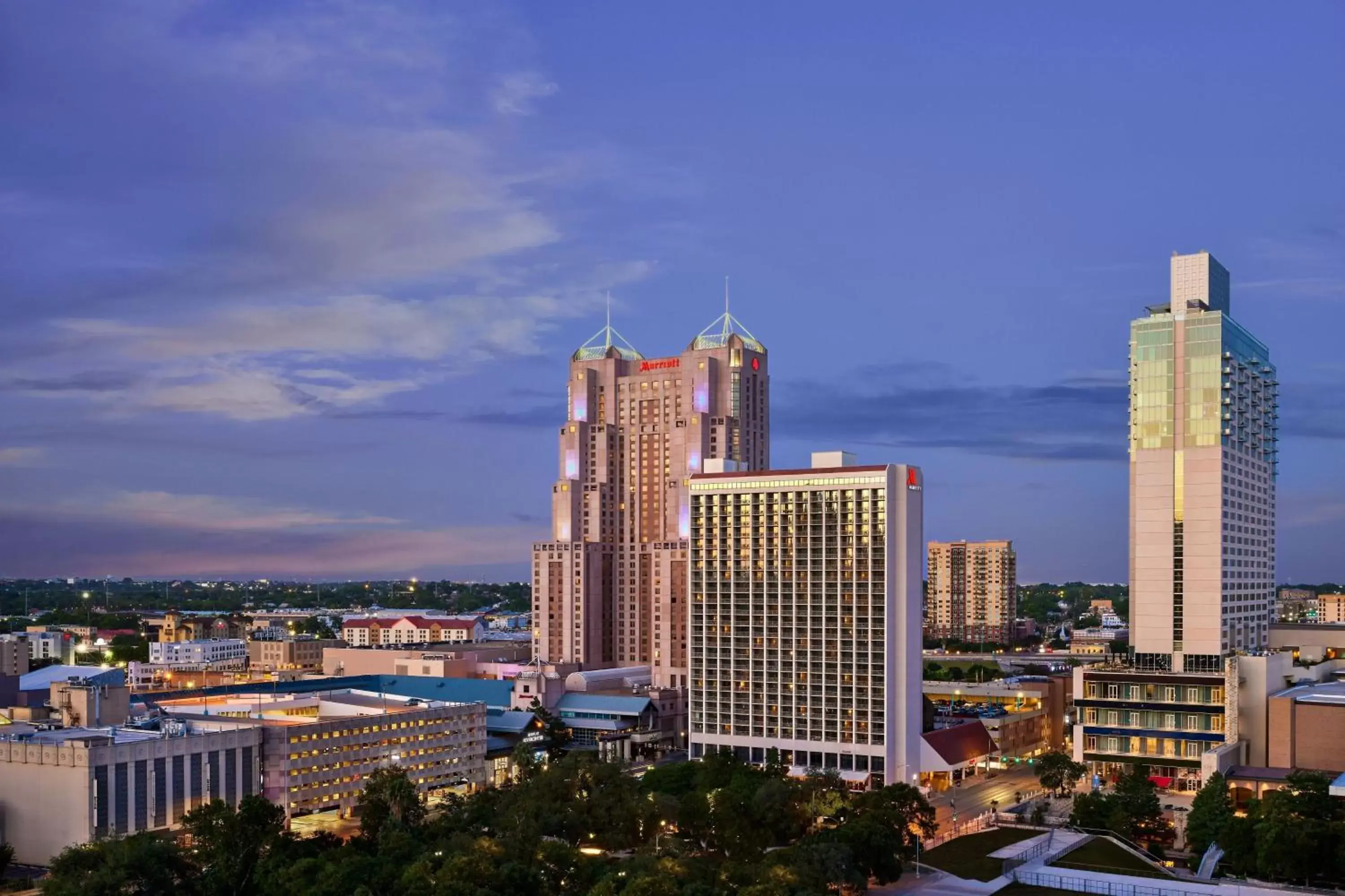 Property building in San Antonio Marriott Riverwalk