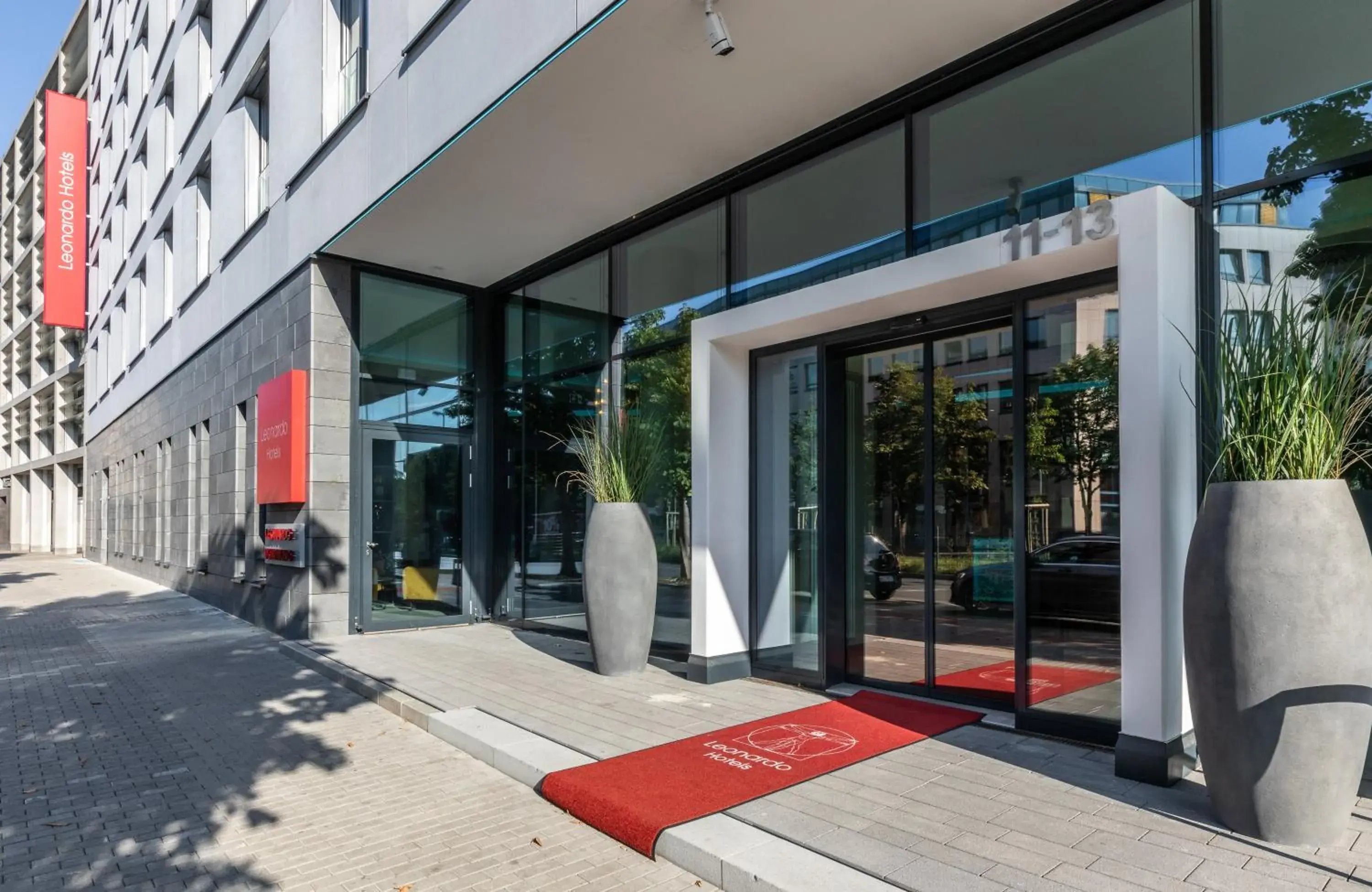 Facade/entrance in Leonardo Hotel Dortmund