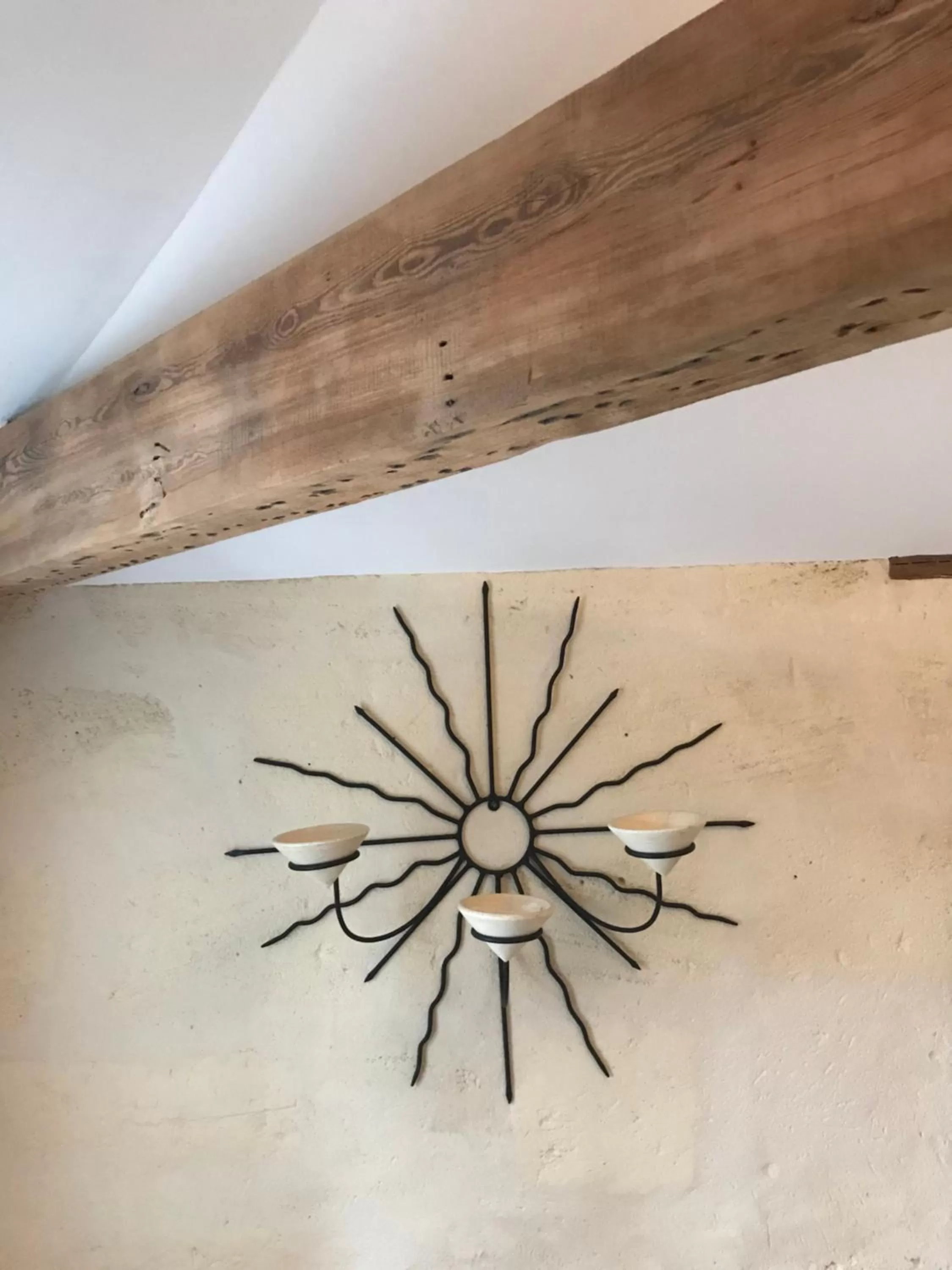 Decorative detail in Le Clos des Queyries, Chambres d'Hôtes